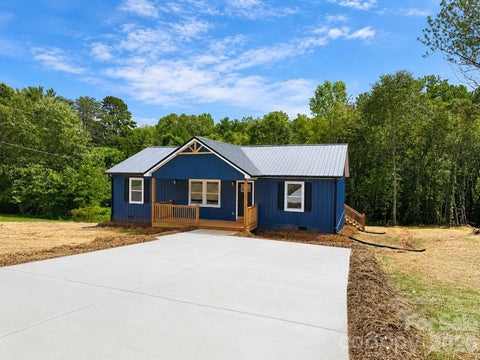 Photo of 2953 Link Drive, Granite Falls, NC 29630 (MLS # 4417266)