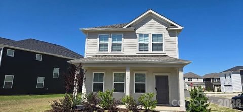 Photo of 13033 Garren View Lane, Charlotte, NC 28278 (MLS # 4372908)