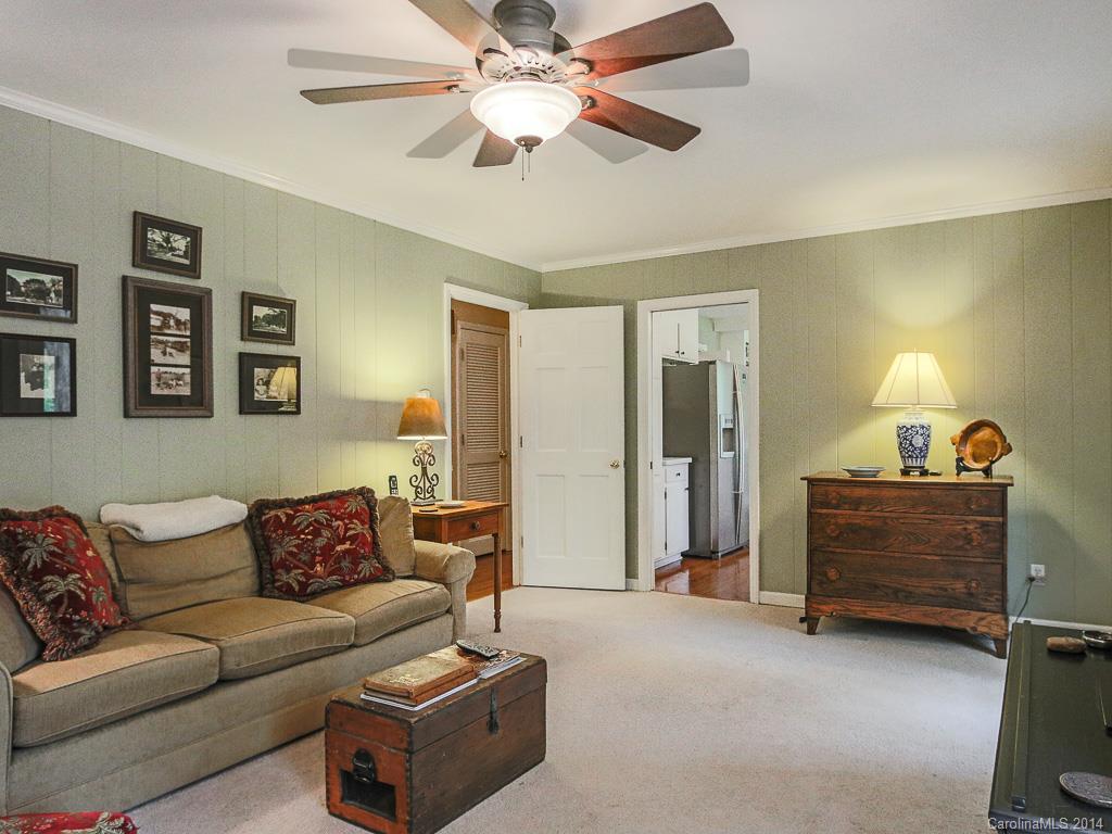 Carmel Woods - Residential