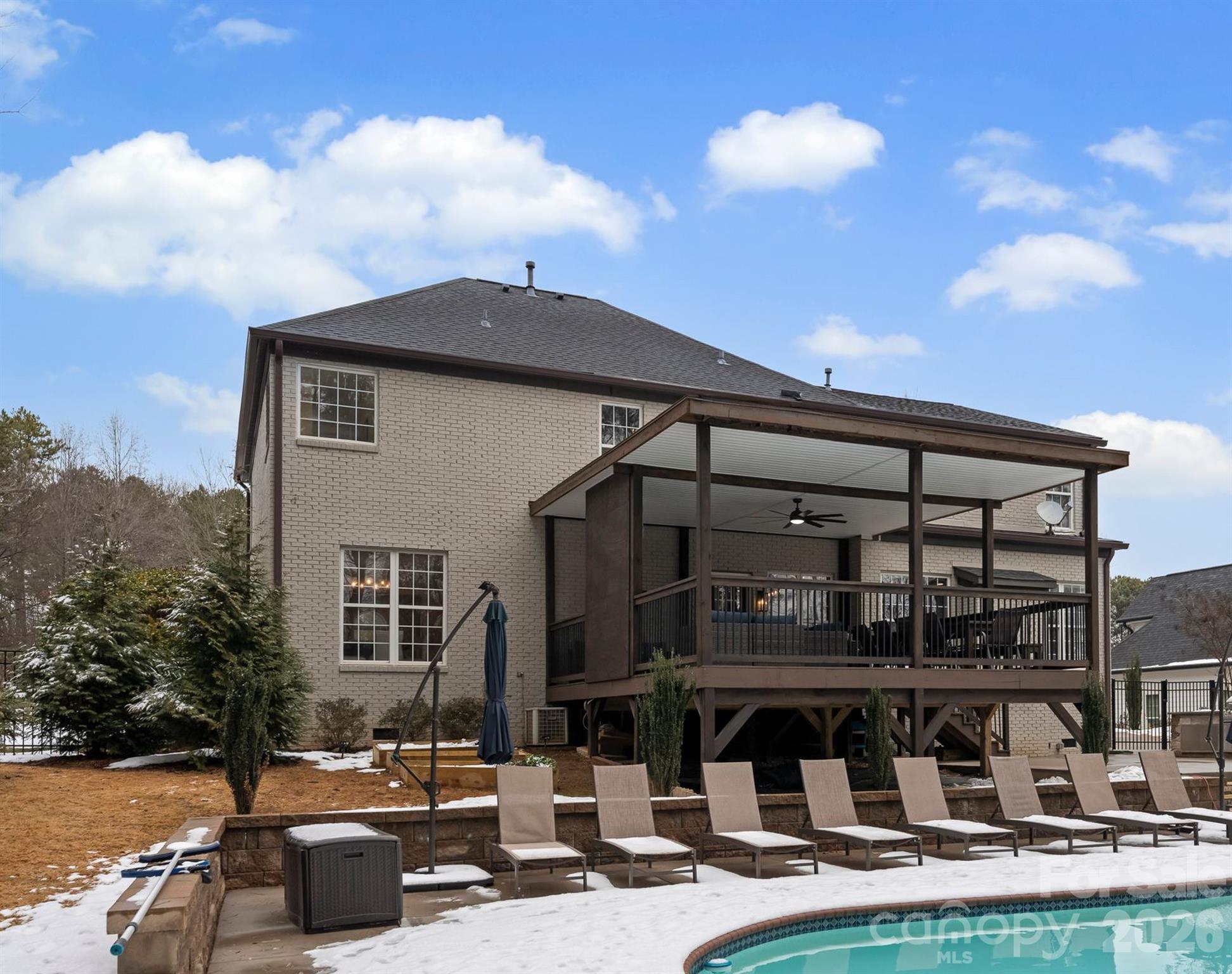 Sailview - Residential