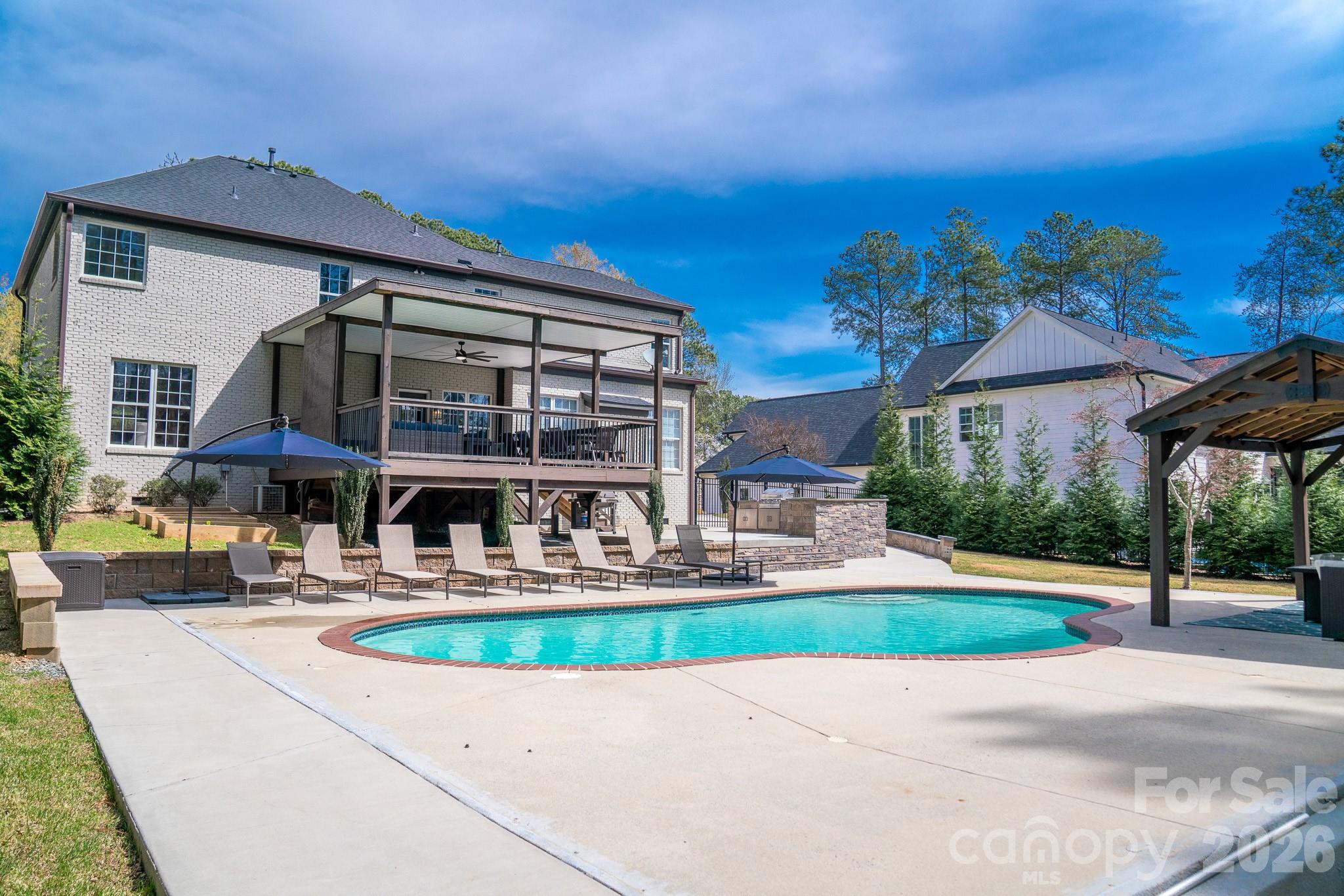 Sailview - Residential