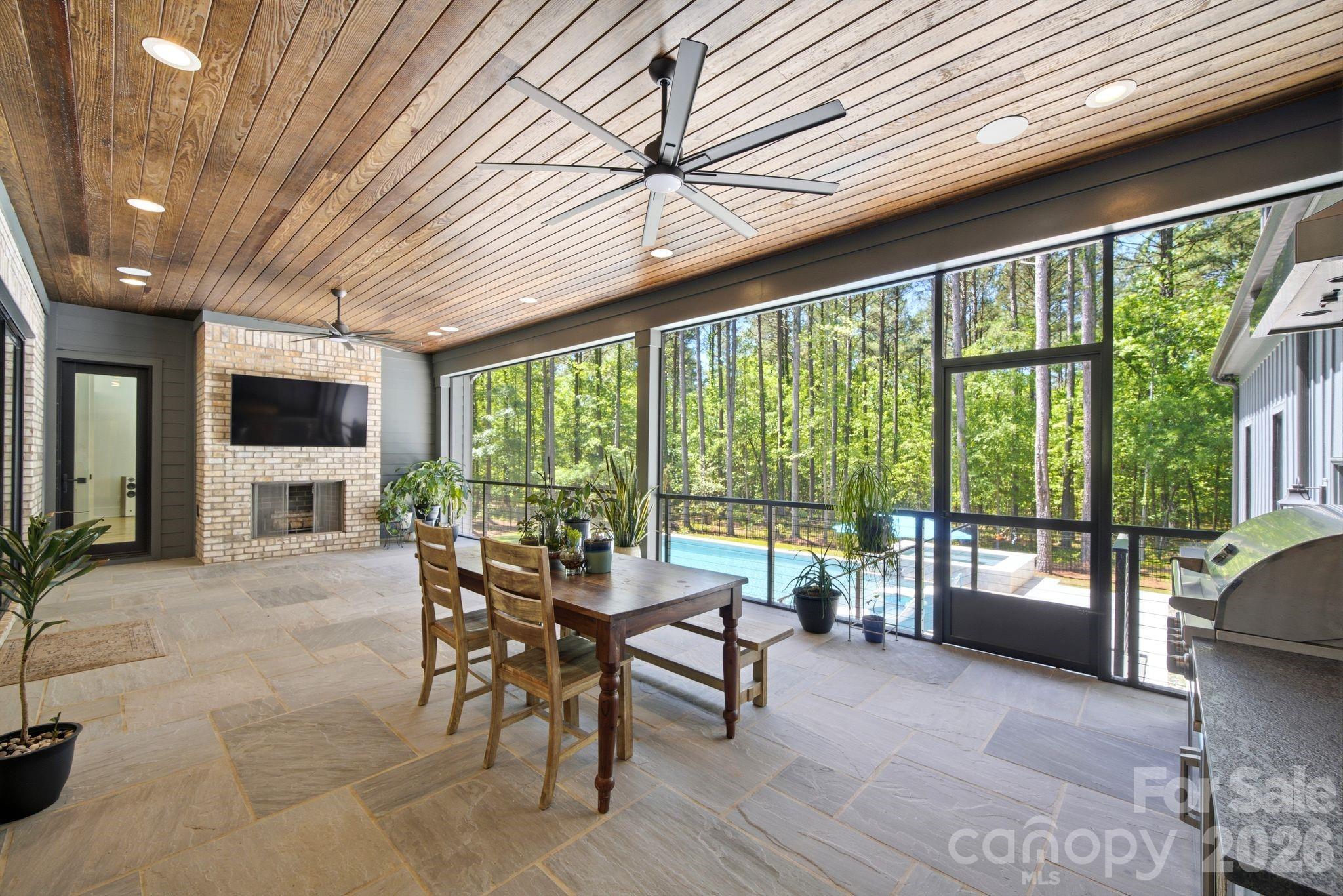 Riverchase Estates - Residential