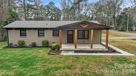 Photo of 4165 Laurelwood Court, Concord, NC 28025 (MLS # 4320907)