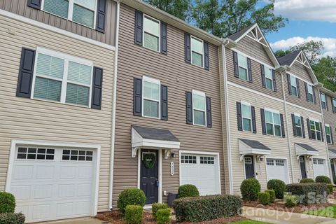 Photo of 5024 Winding Jordan Lane, Charlotte, NC 28269 (MLS # 4385266)