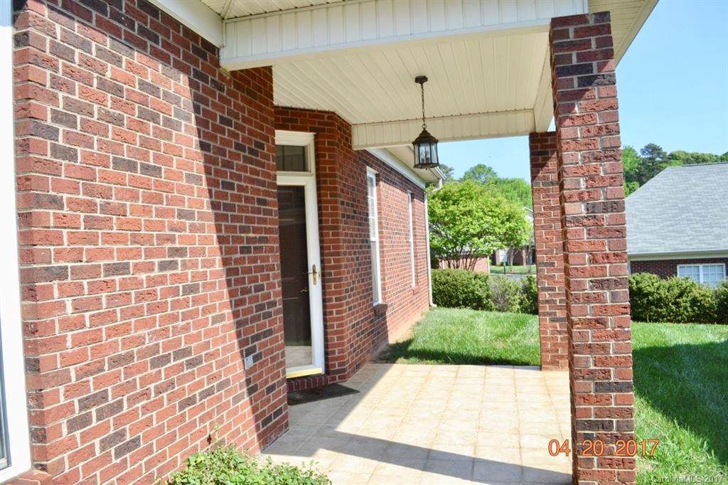 Mint Lake Village - Residential Lease