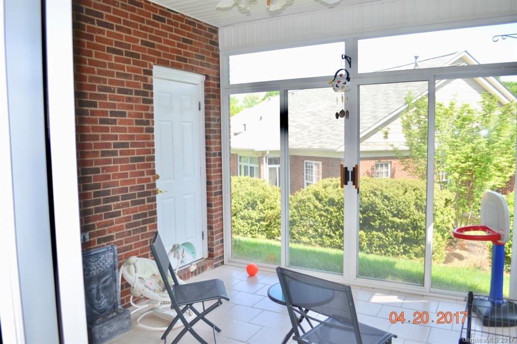 Mint Lake Village - Residential Lease