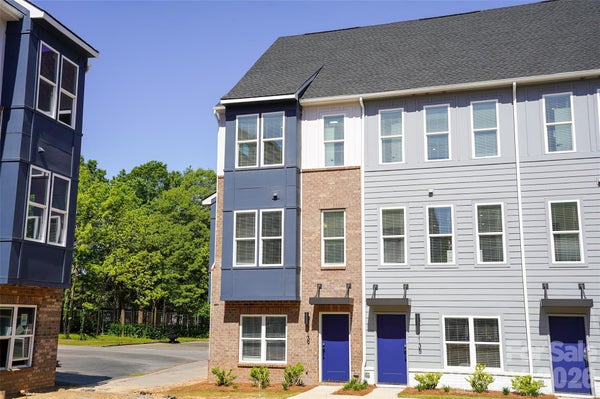 1139 KOKOMO LN # 47, CHARLOTTE, NC 28206 - Image 0be9cf7342a5ca3237e5df95261f8ae2/1425086073