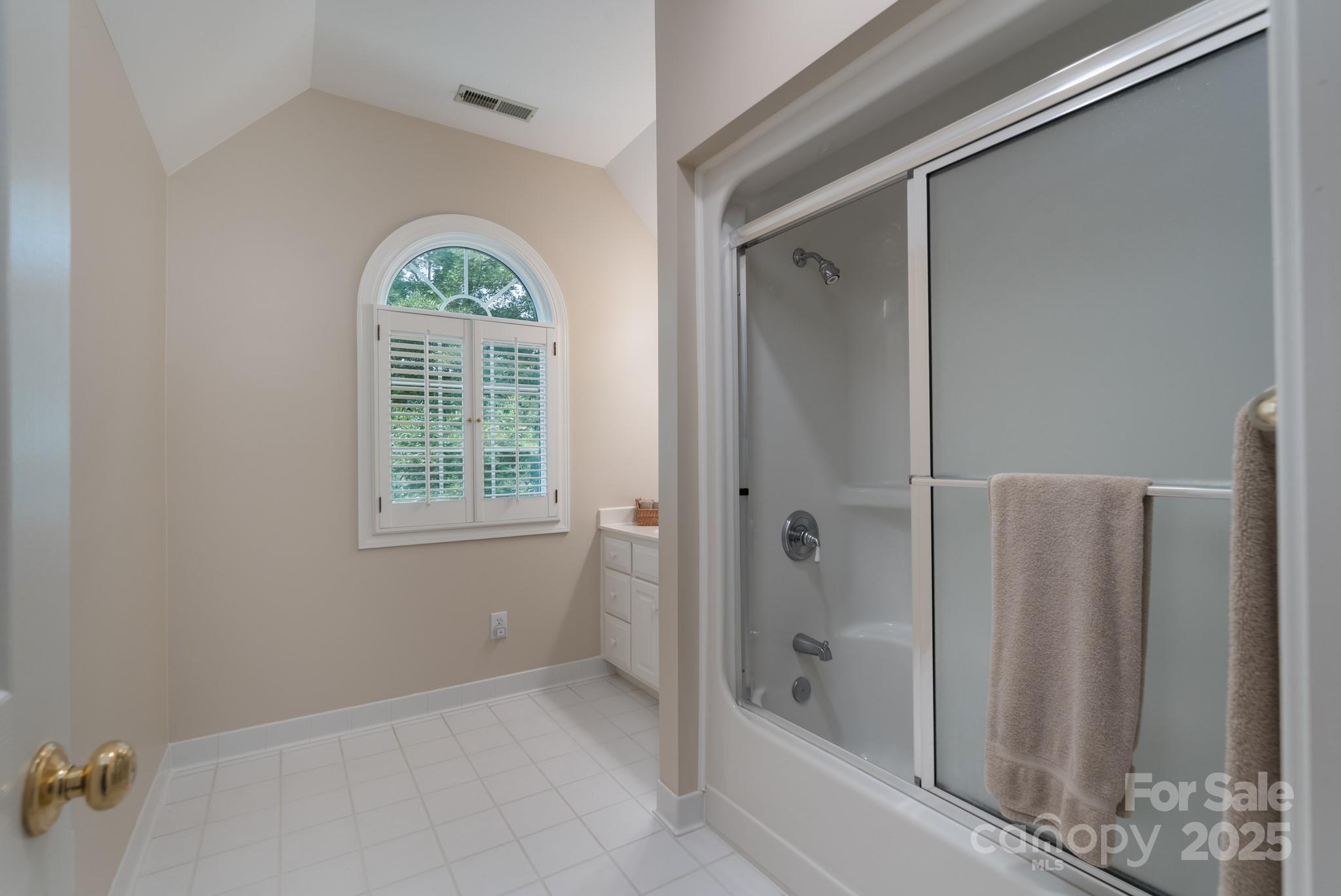 Meadow Lakes II - Residential