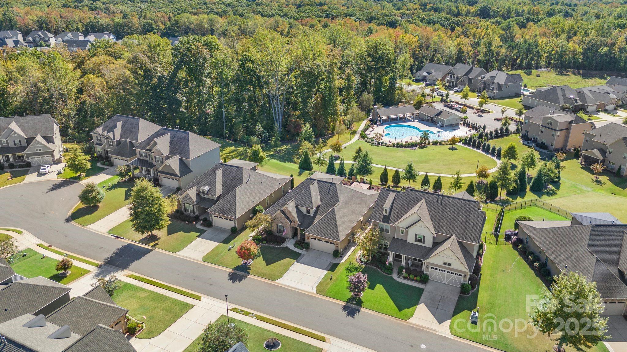 Queensbridge - Residential