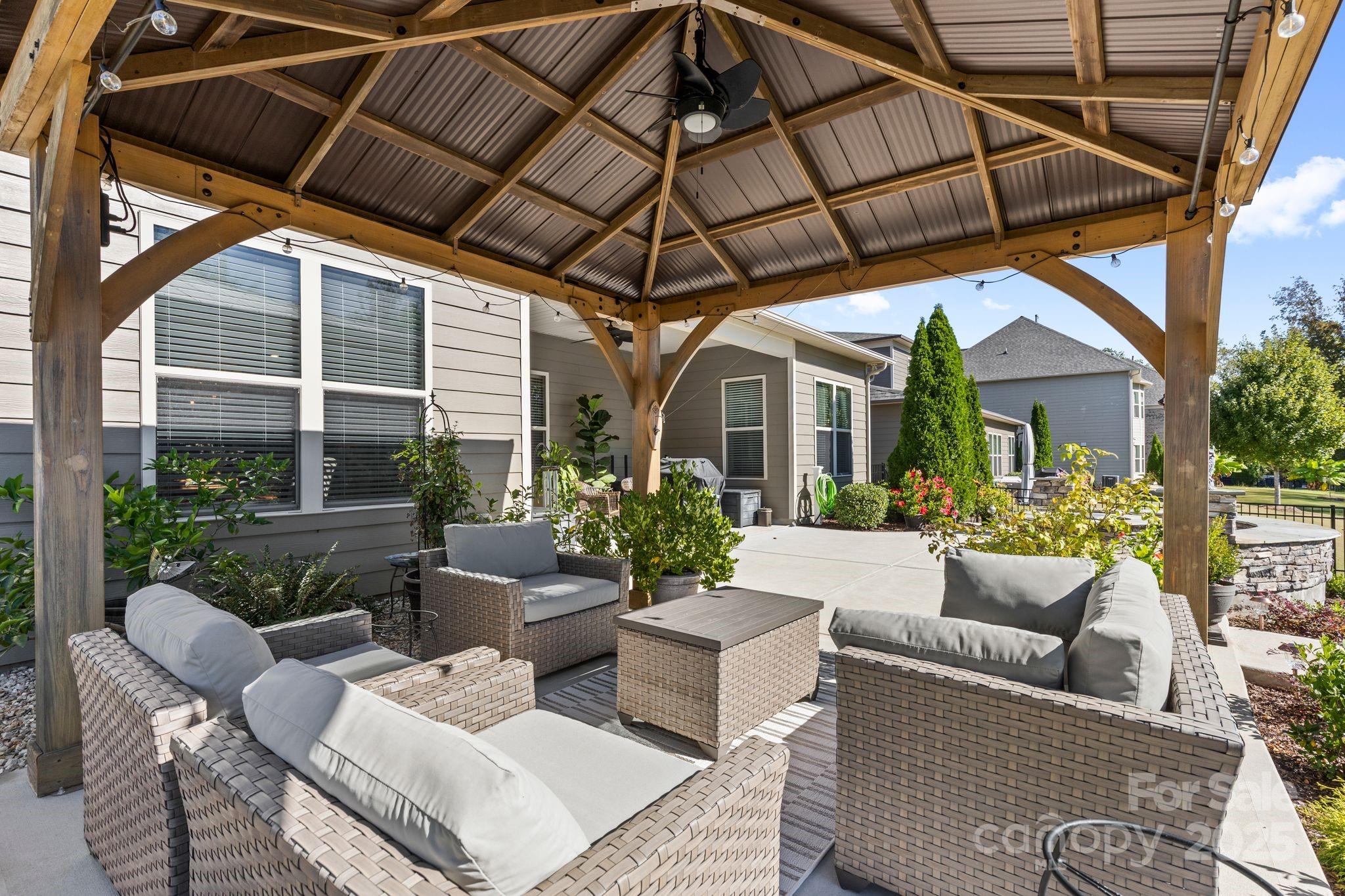 Queensbridge - Residential