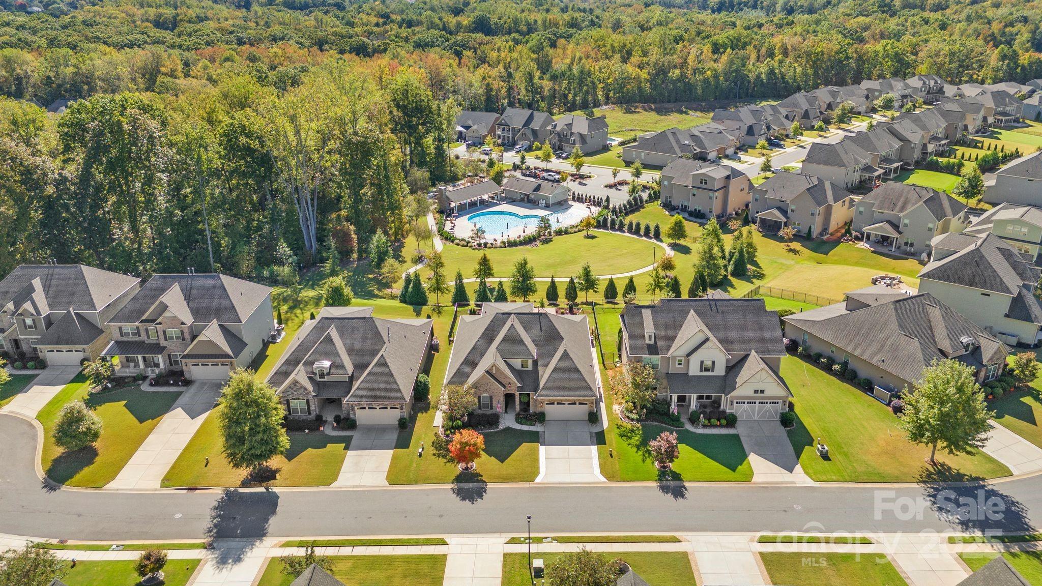 Queensbridge - Residential