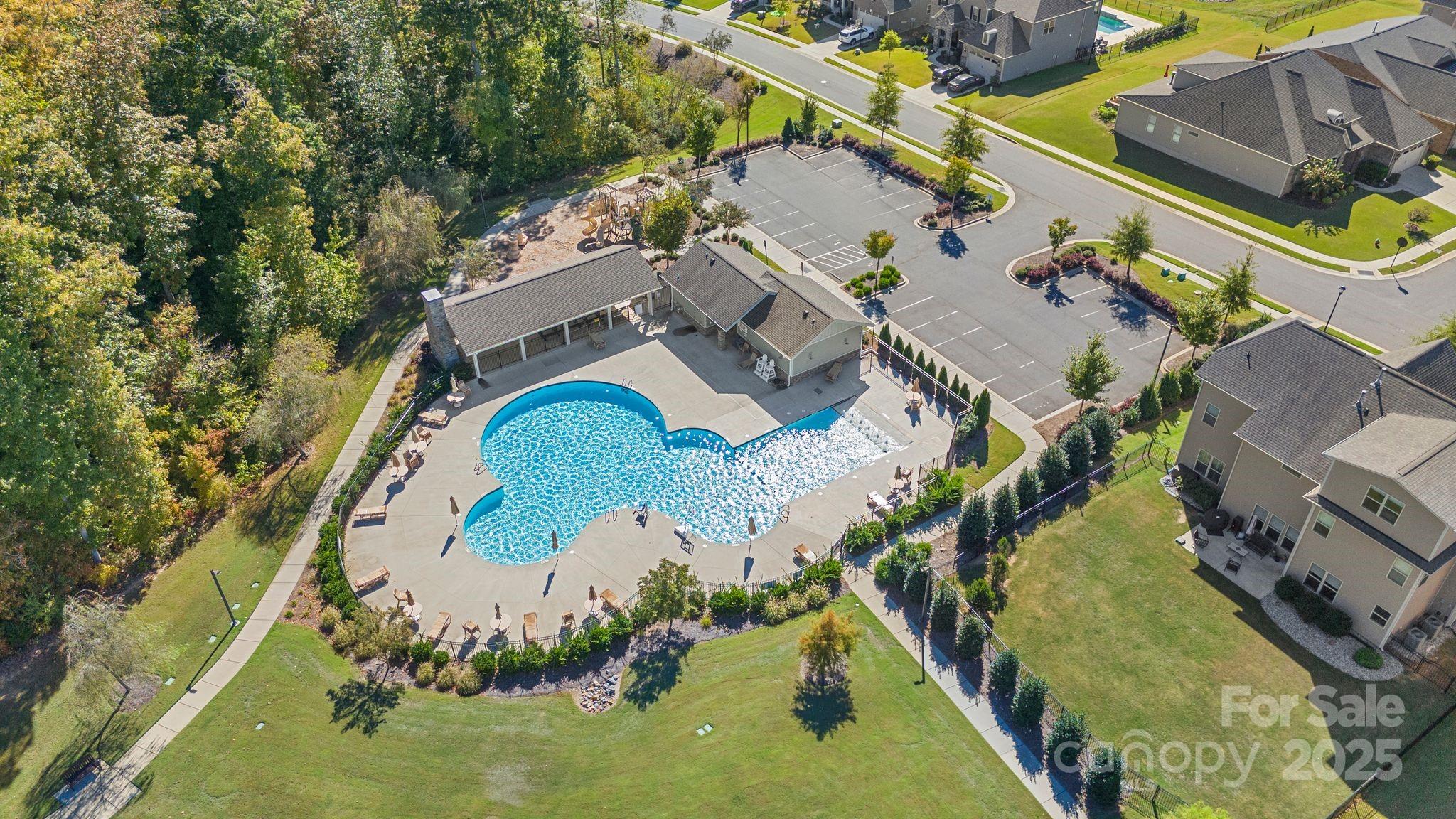 Queensbridge - Residential