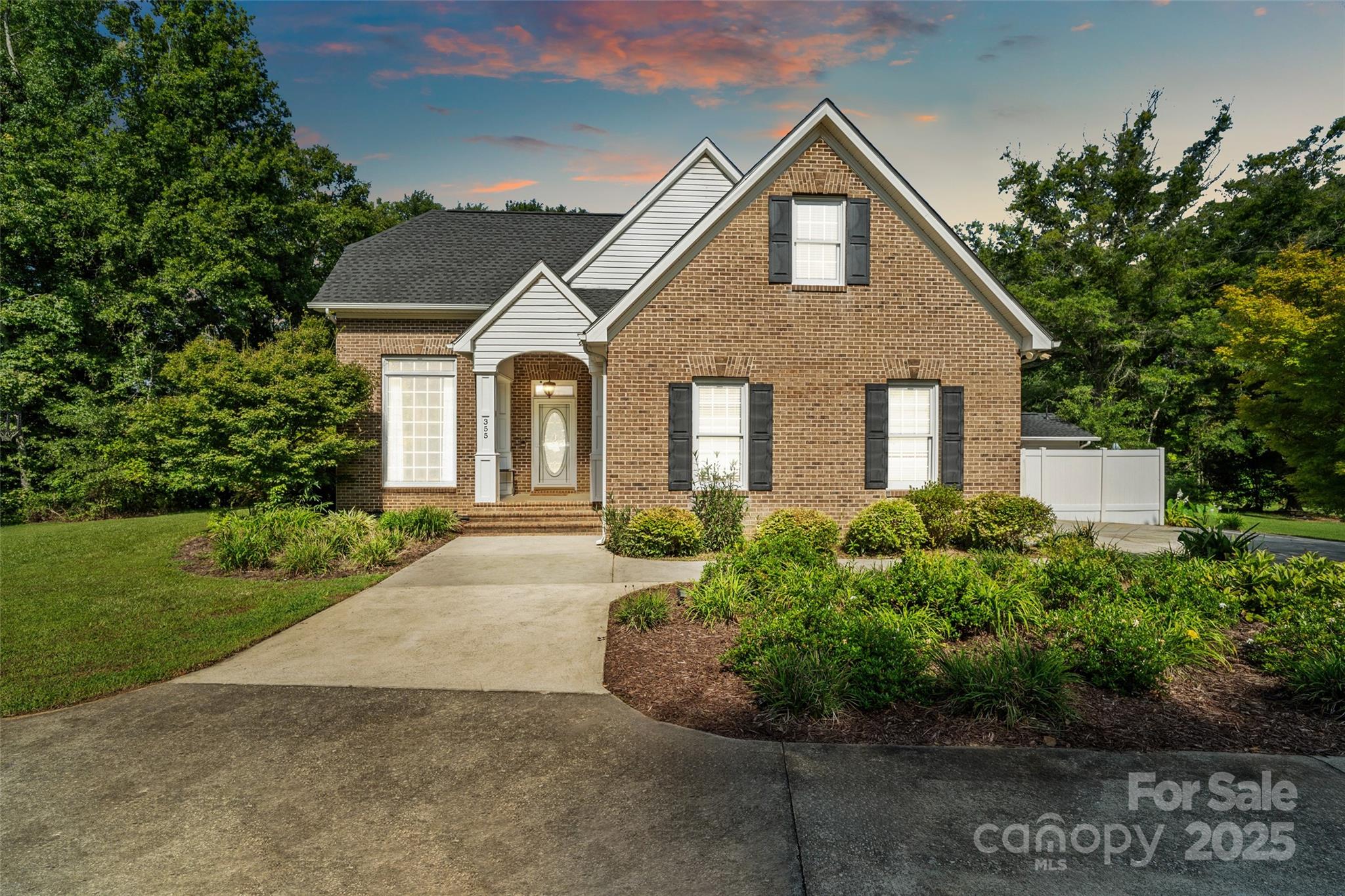 355 Leisure Lane