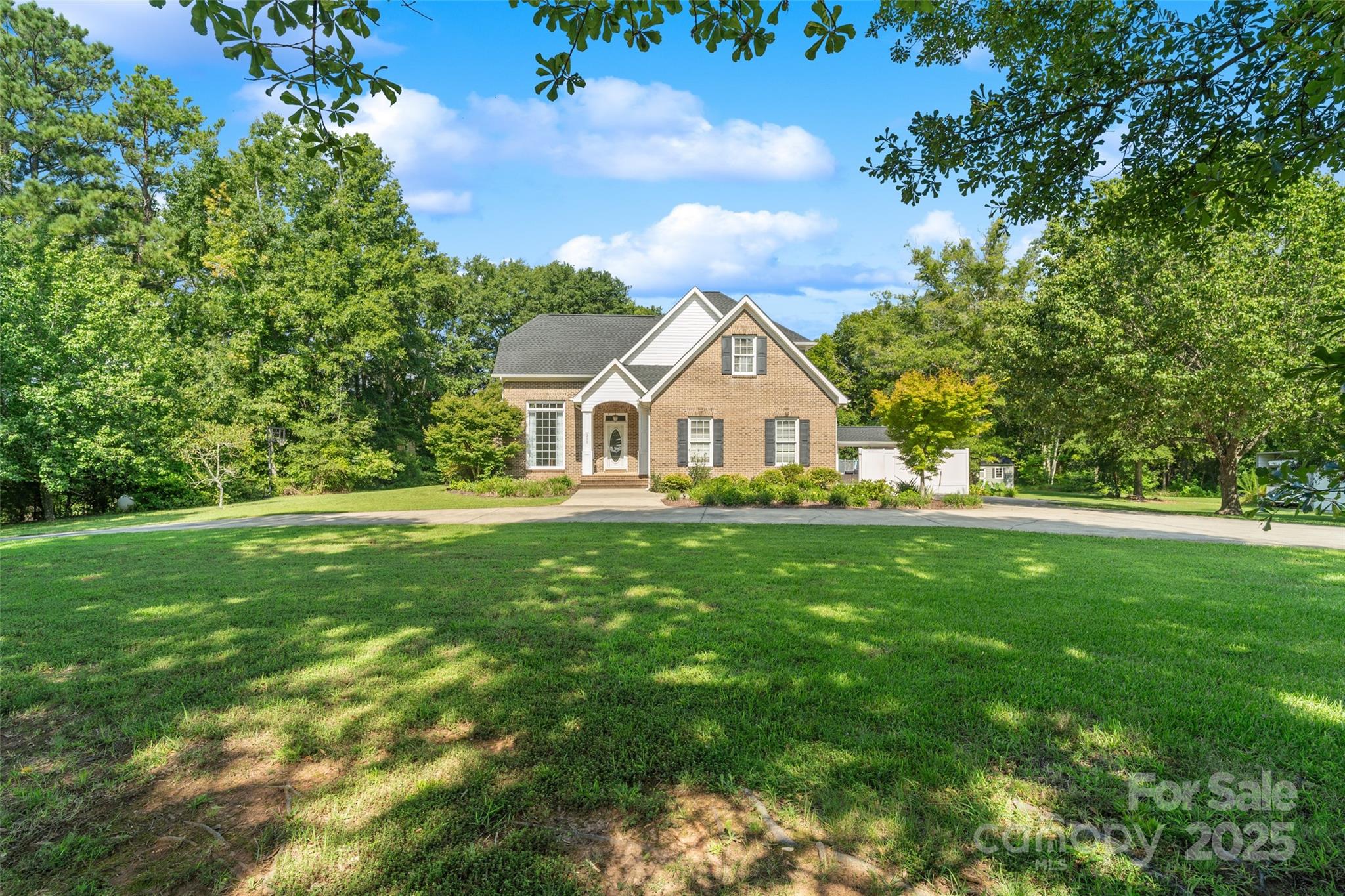 355 Leisure Lane