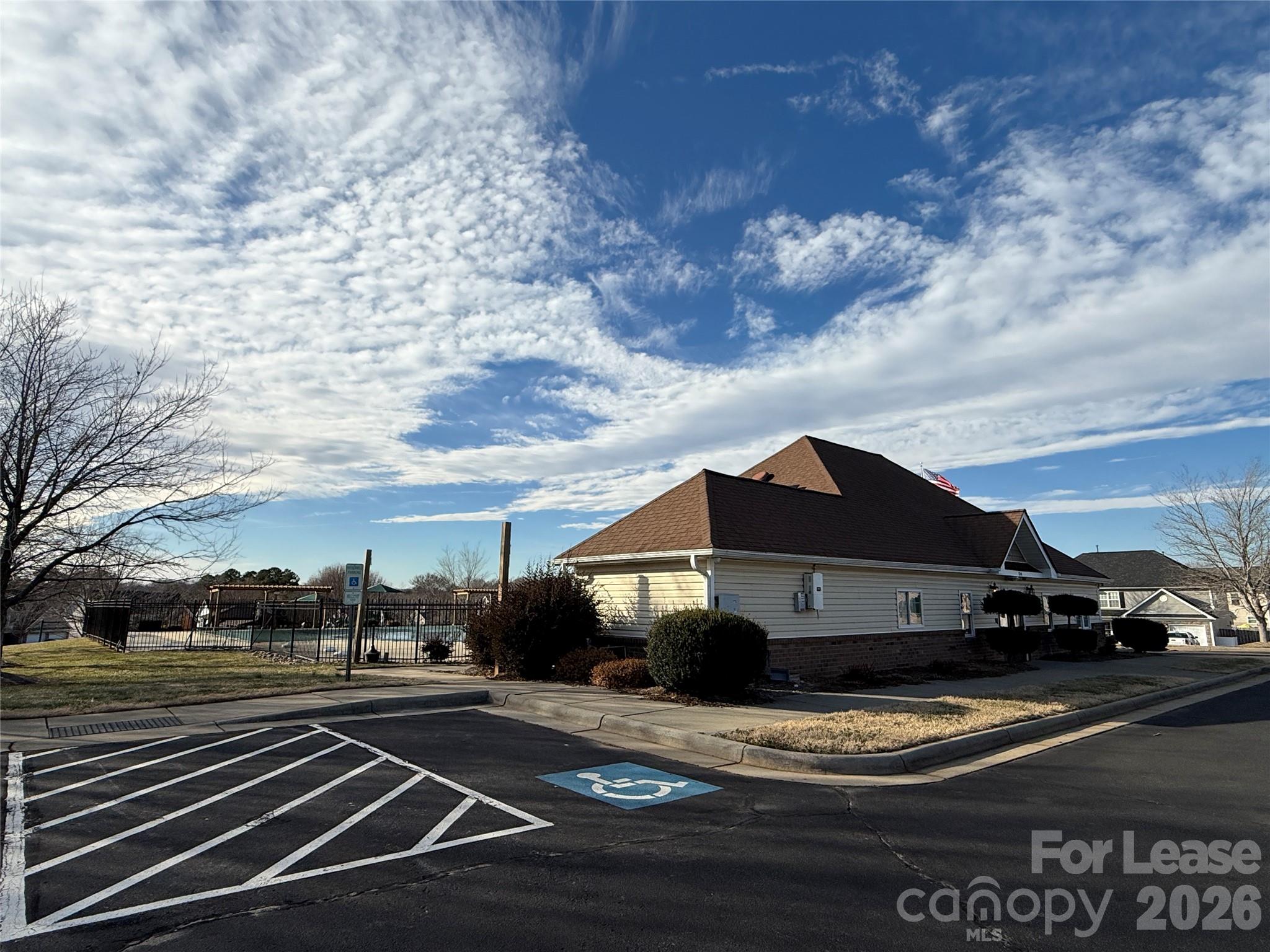 Curtis Pond - Residential Lease