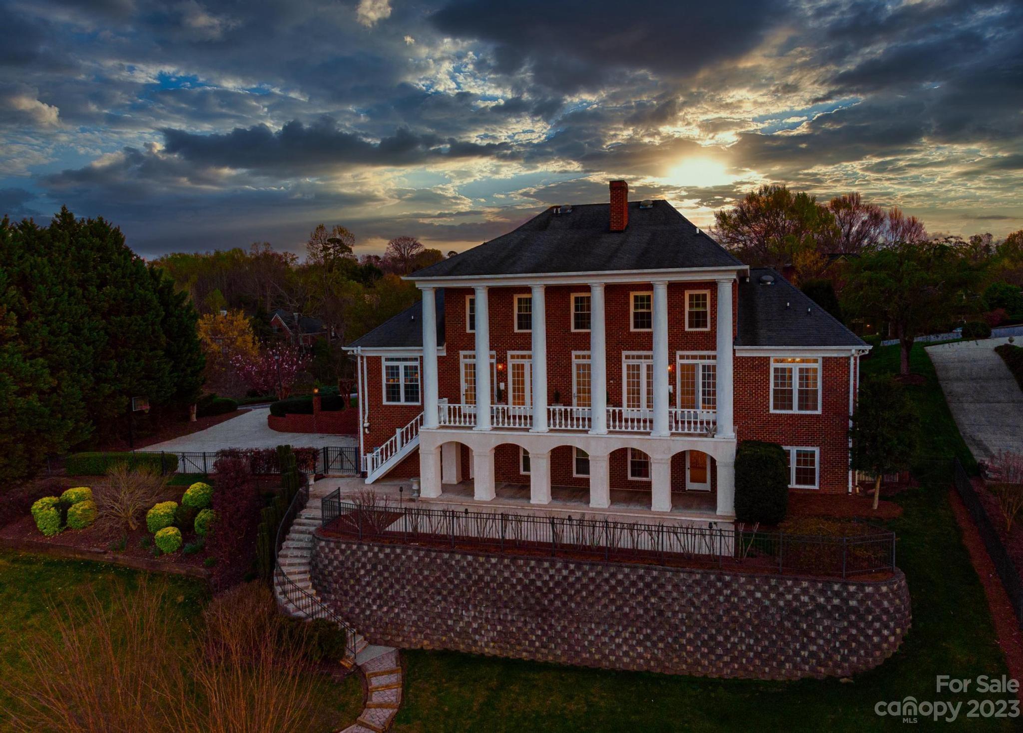 Moores Ferry - Residential