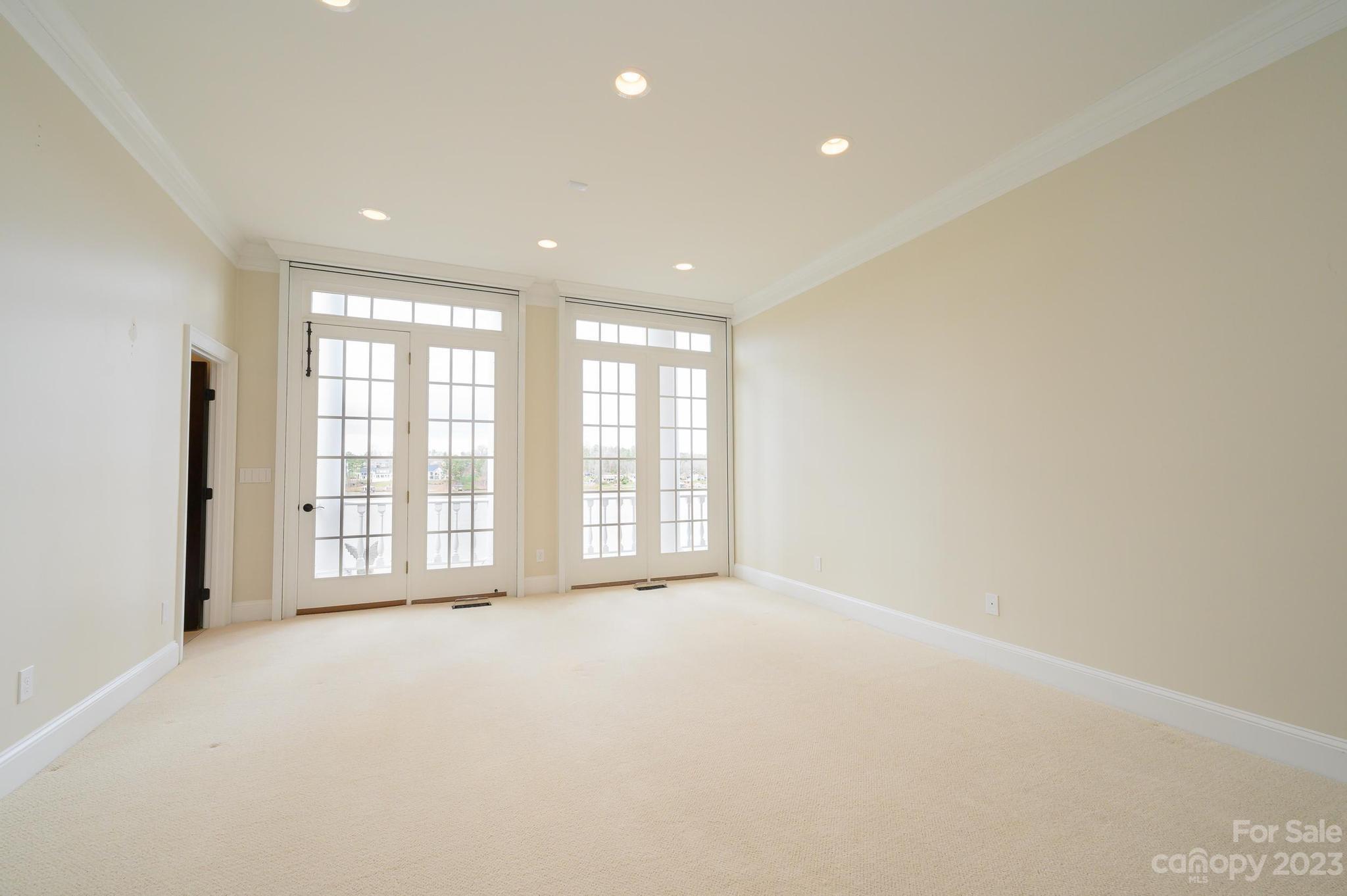 Moores Ferry - Residential