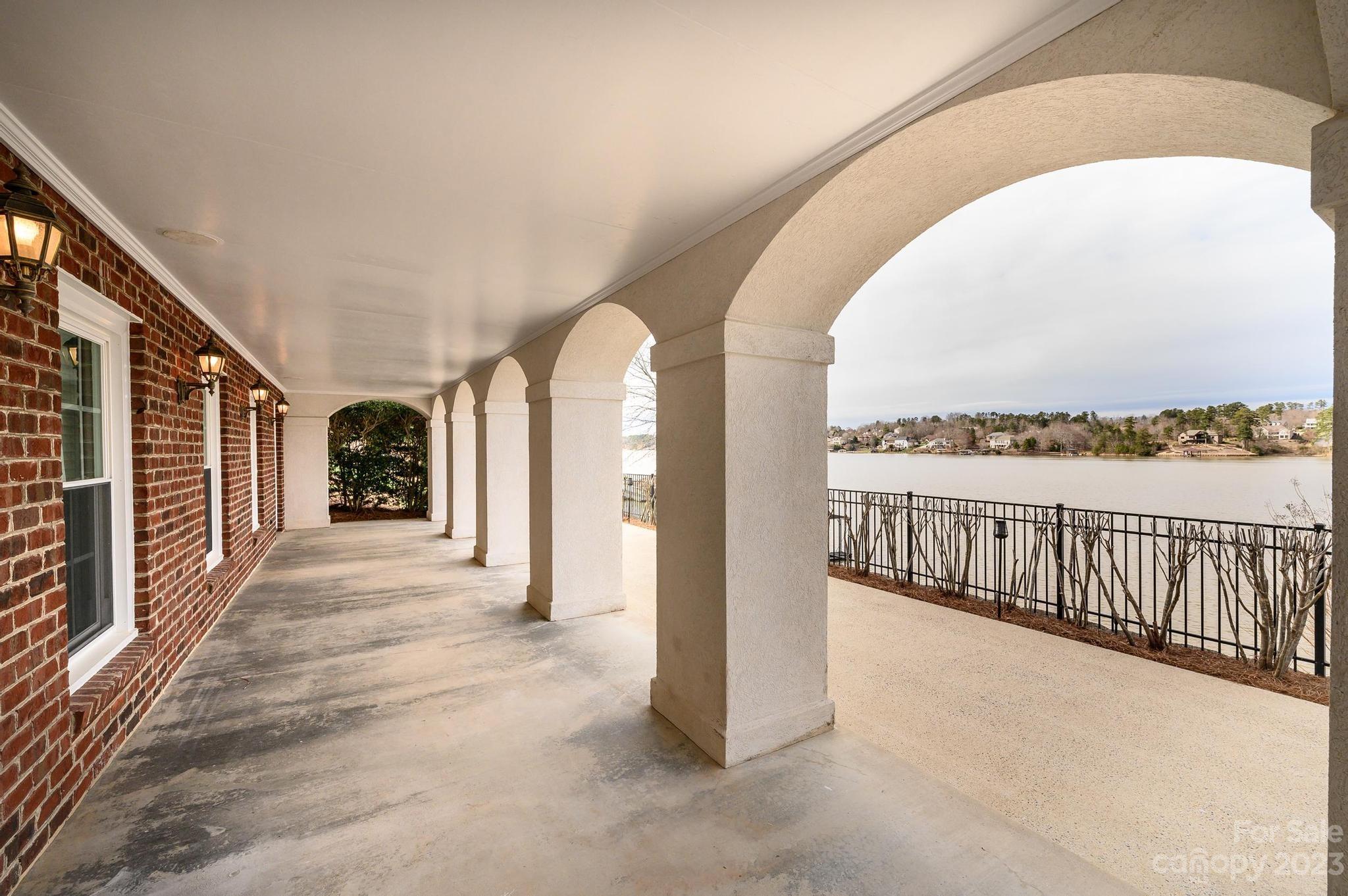 Moores Ferry - Residential