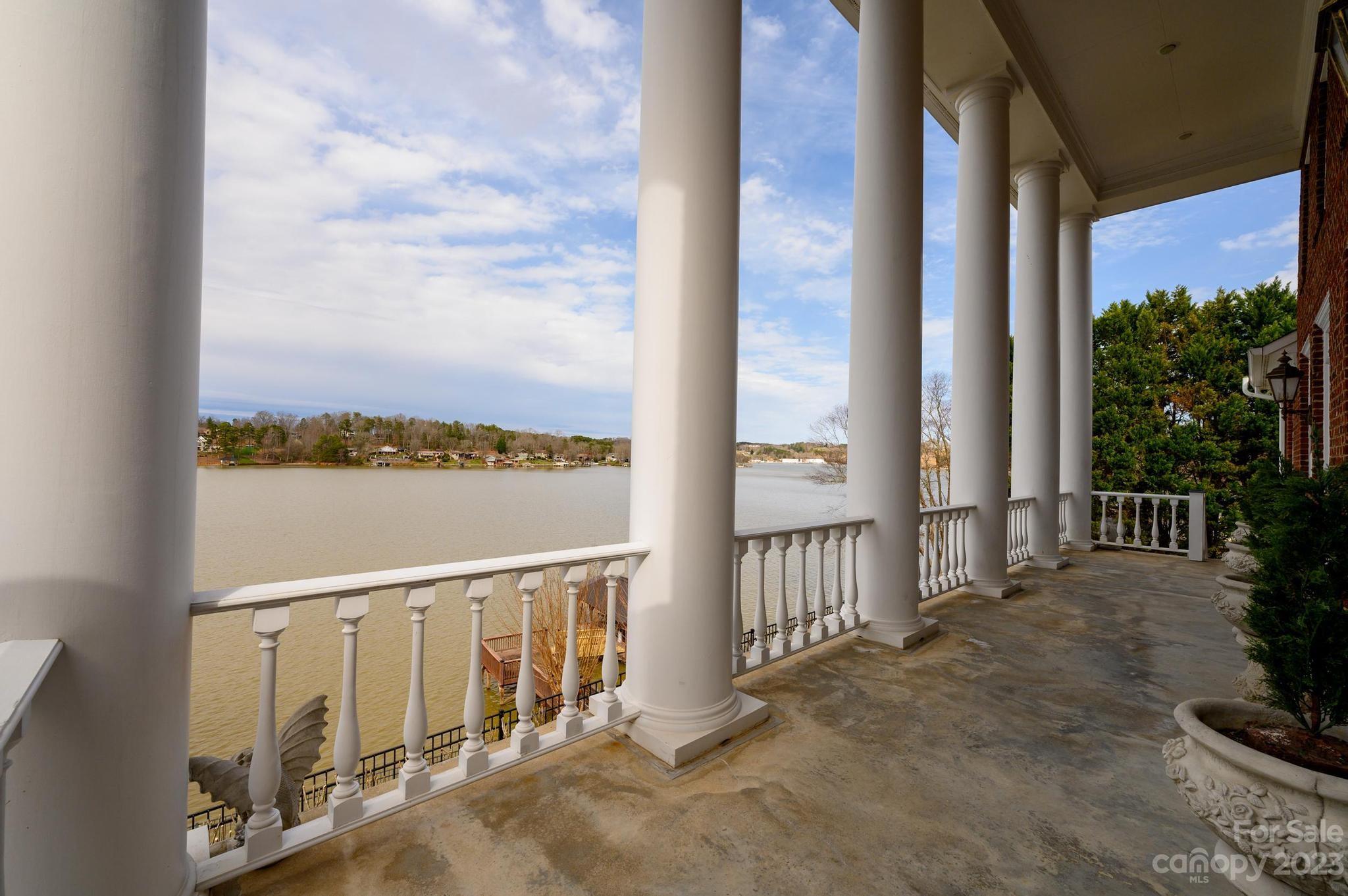 Moores Ferry - Residential