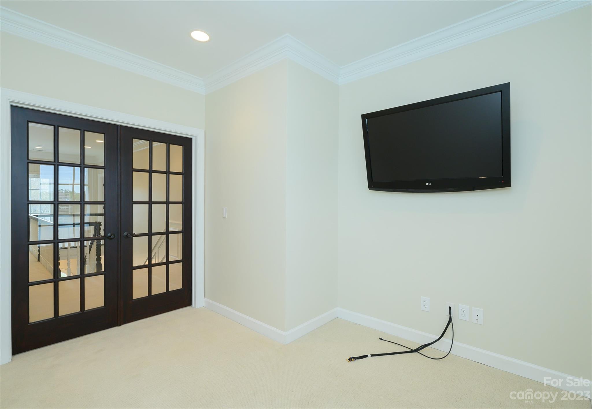 Moores Ferry - Residential