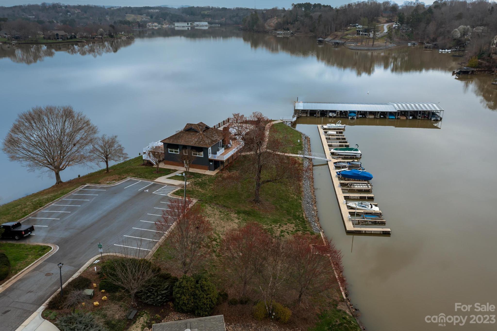 Moores Ferry - Residential