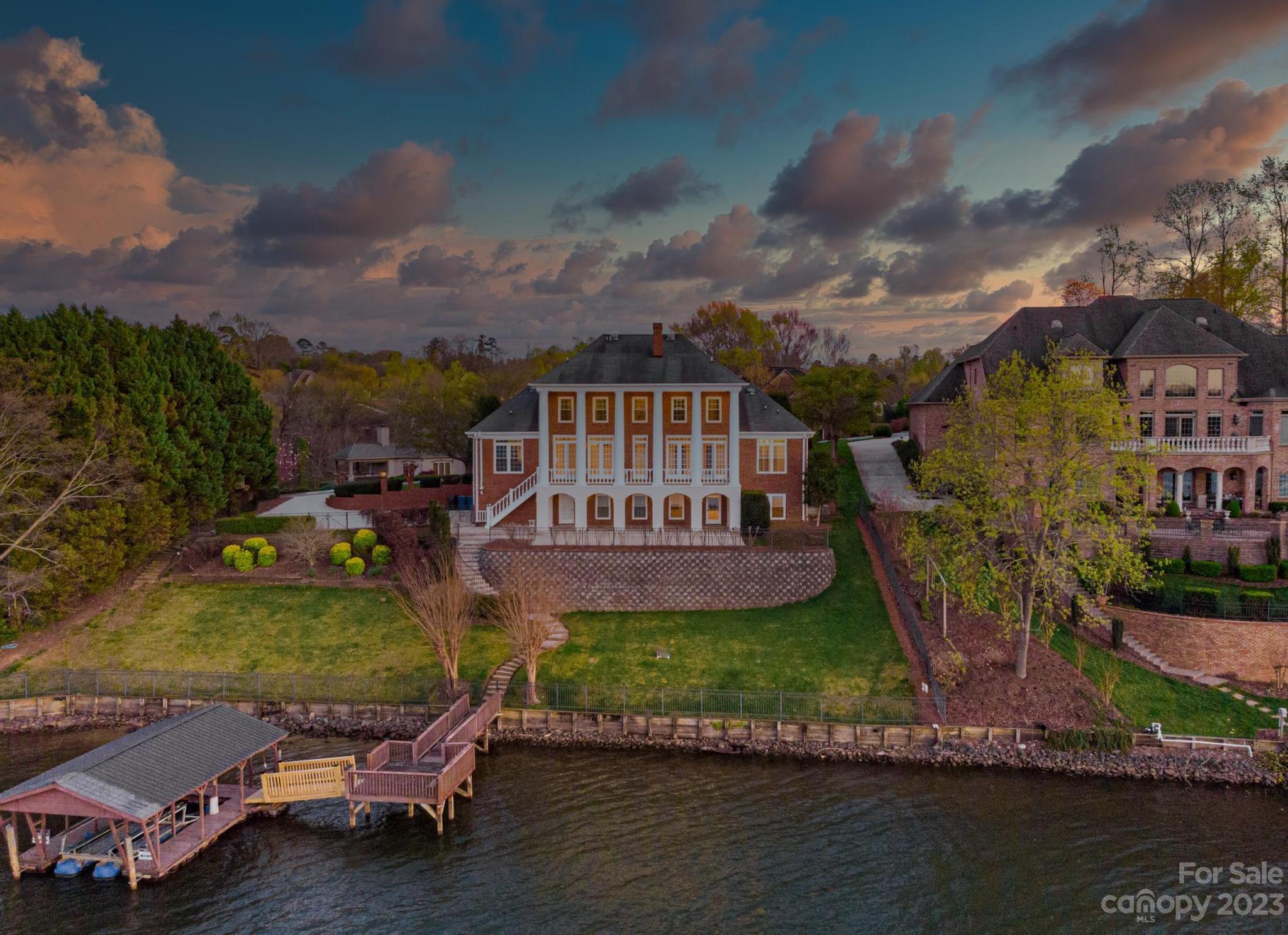 Moores Ferry - Residential