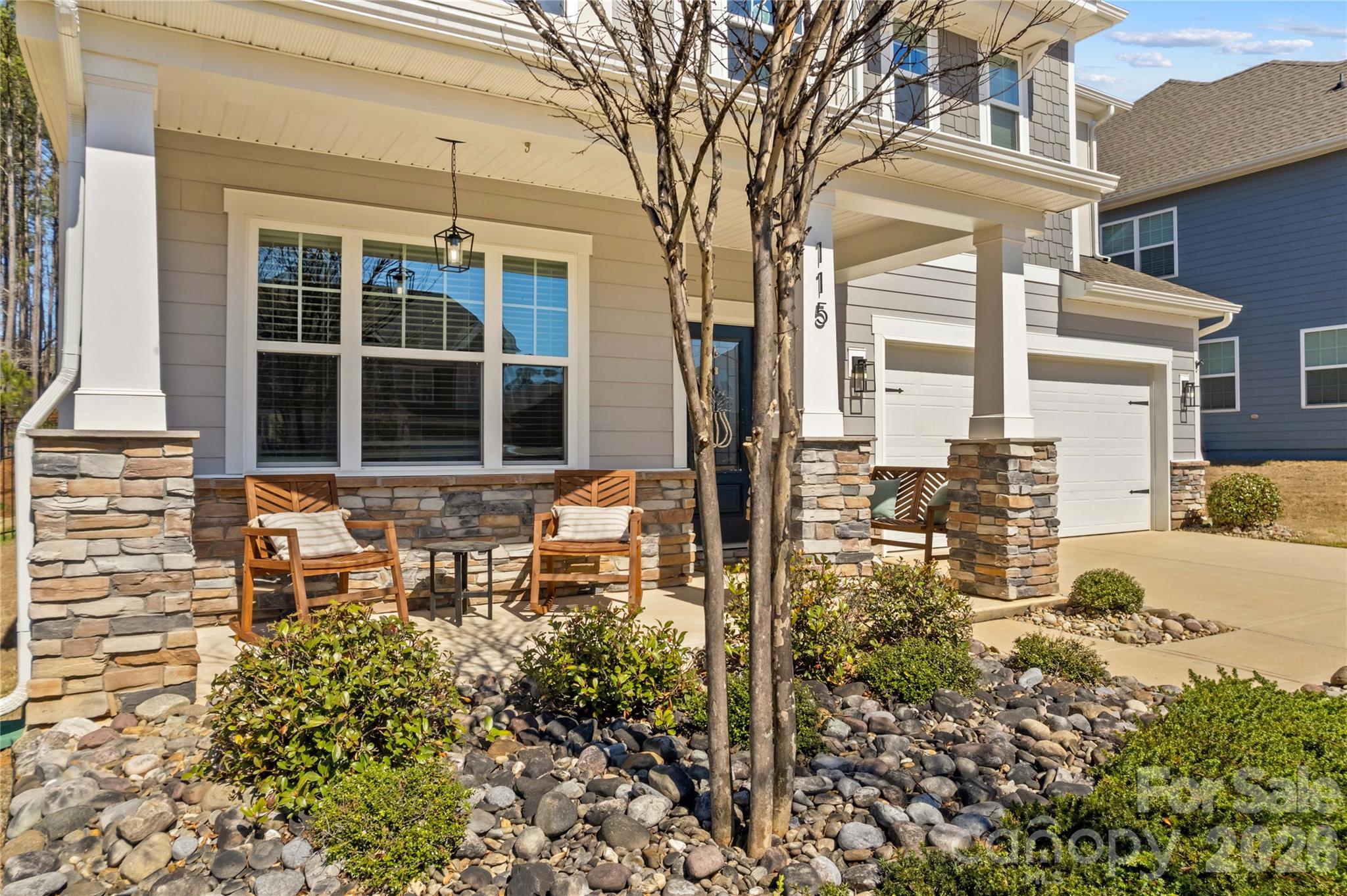 115 Outrigger Landing