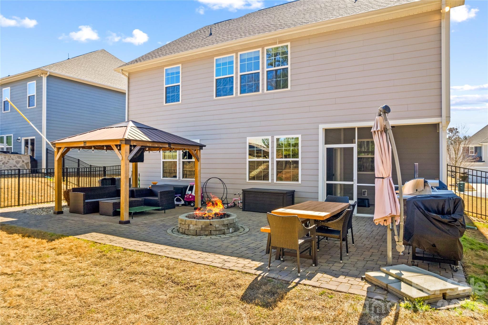 Falls Cove at Lake Norman - Residential