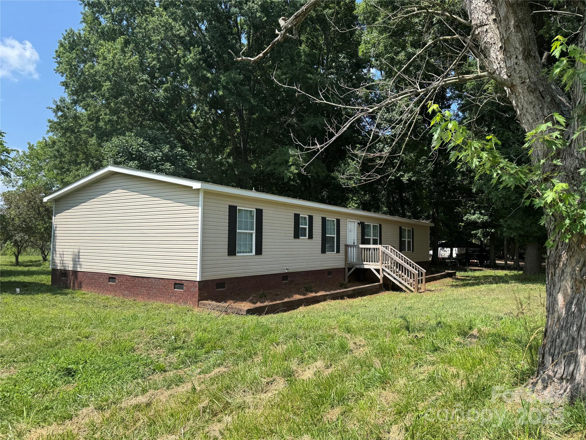 1555 Moore Road