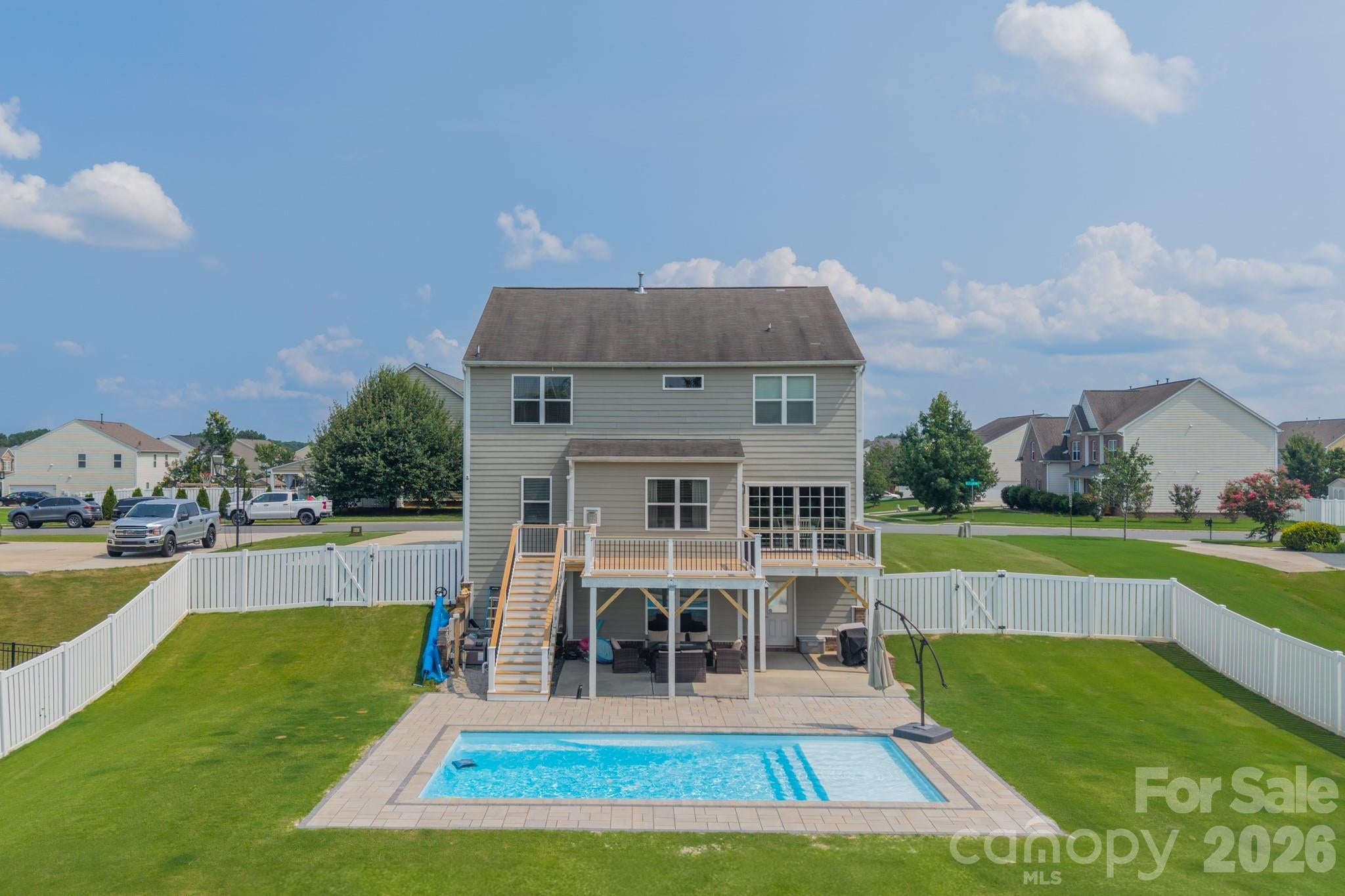 10003 Blue Stream Lane