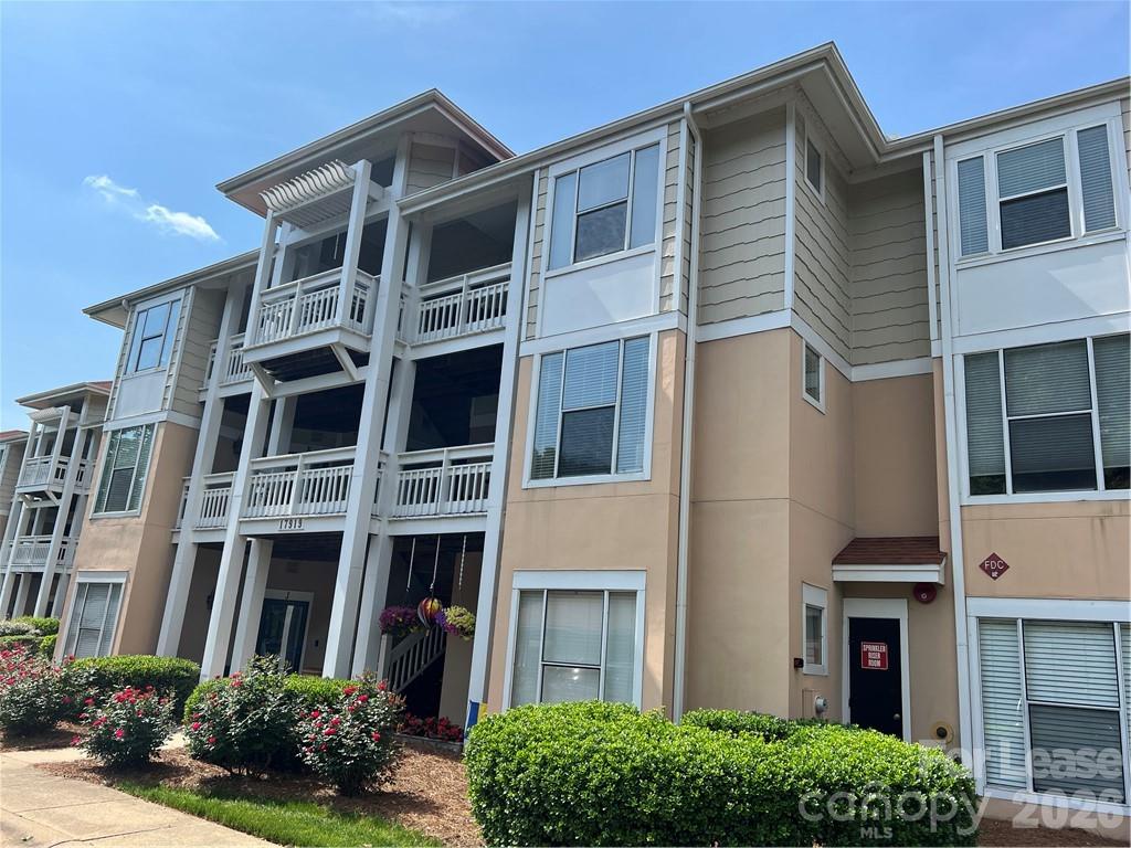 17919 Kings Point Drive i