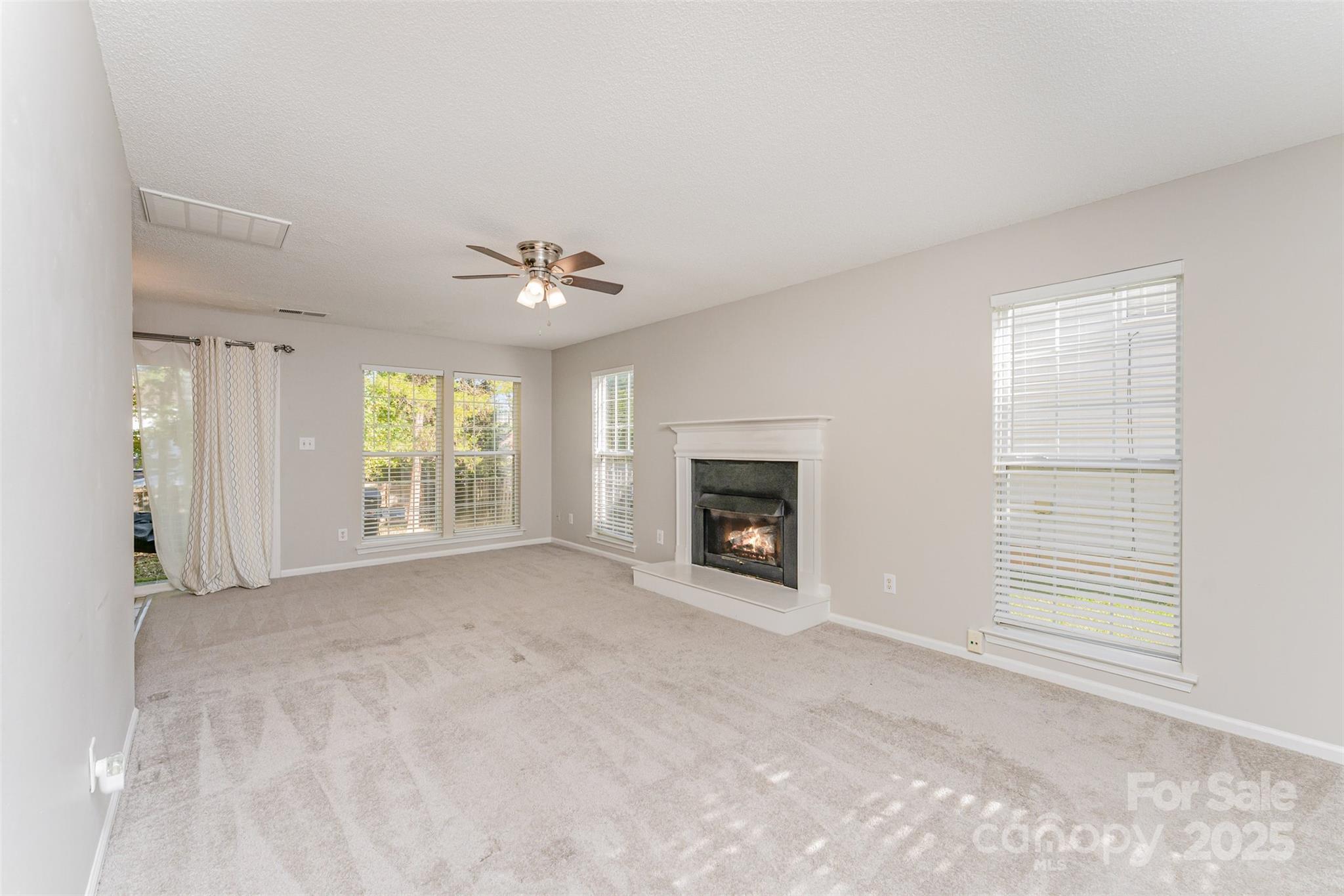 1909 Safflower Circle