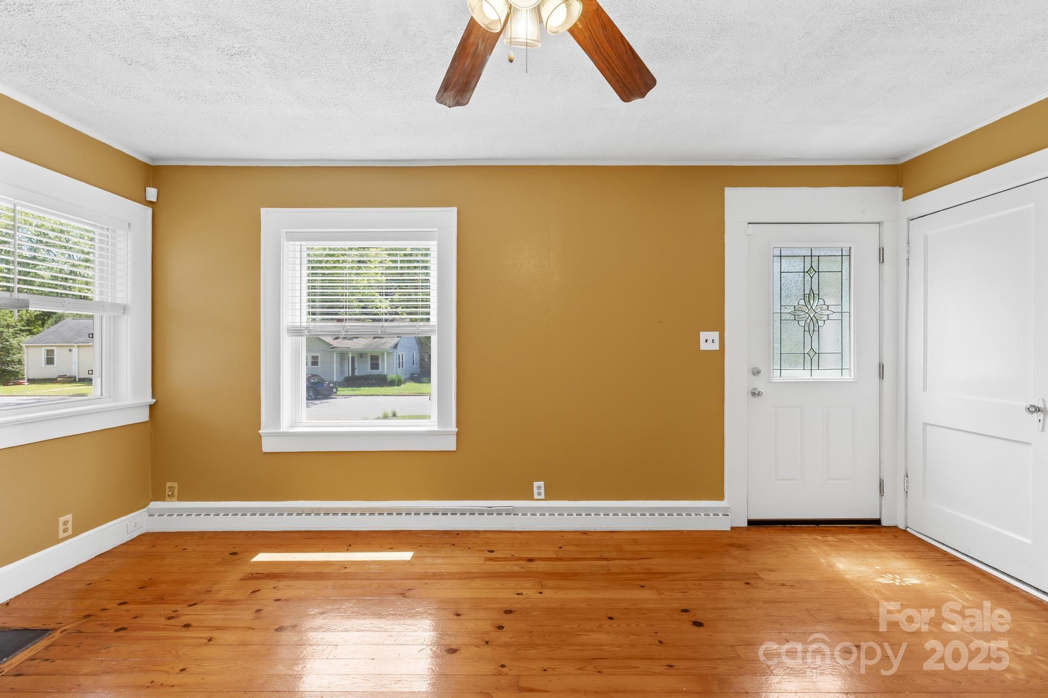 320 W Bingham Street