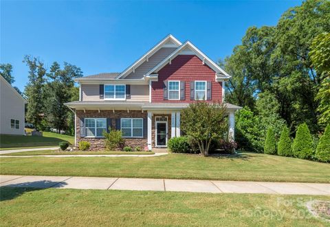 A home in Huntersville