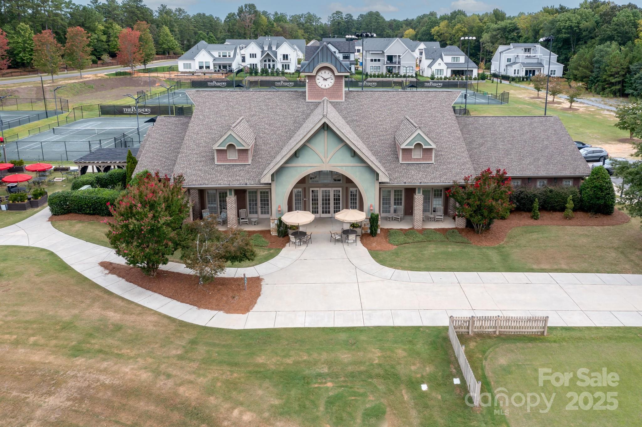 The Palisades - Residential