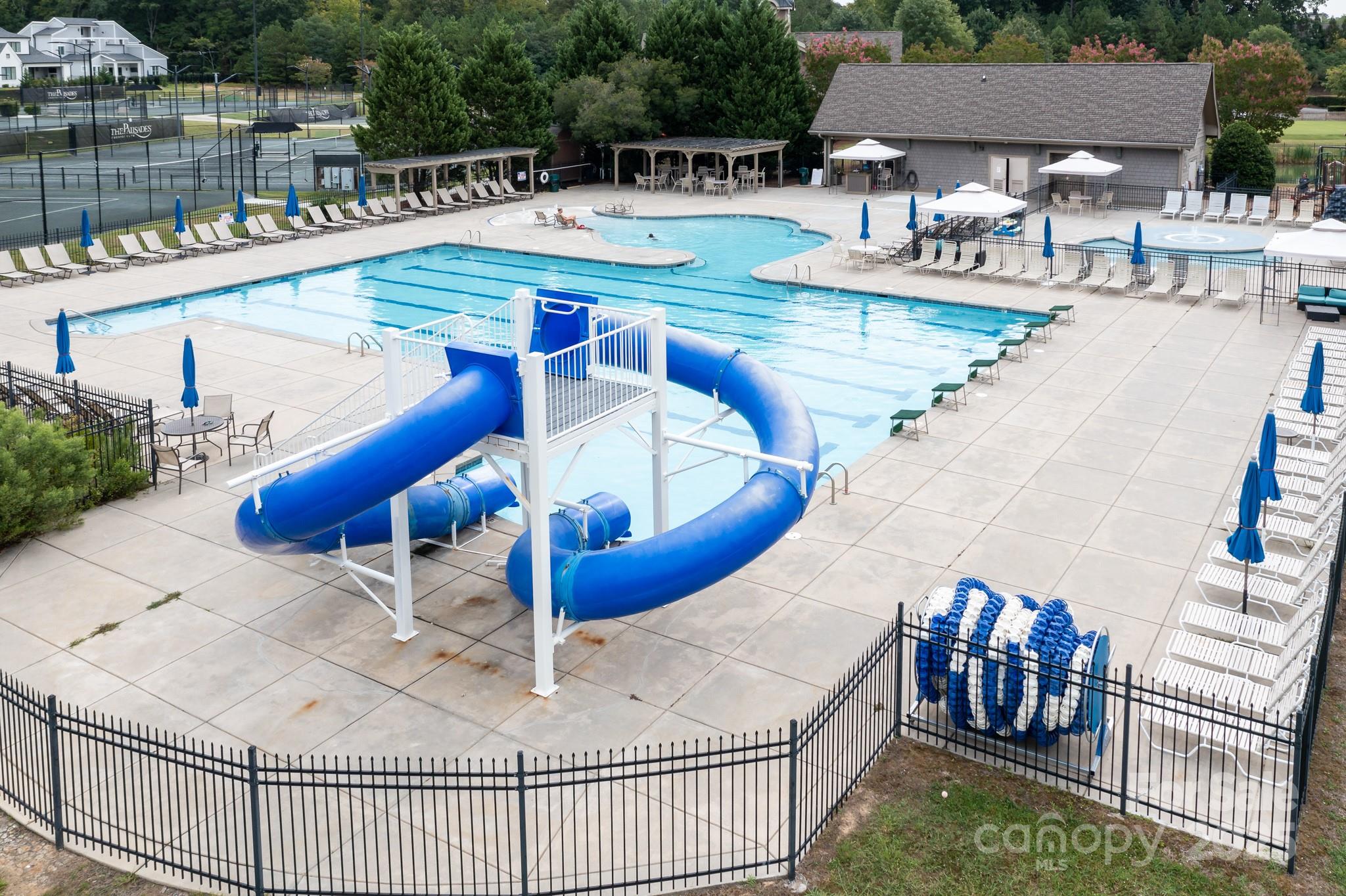 The Palisades - Residential