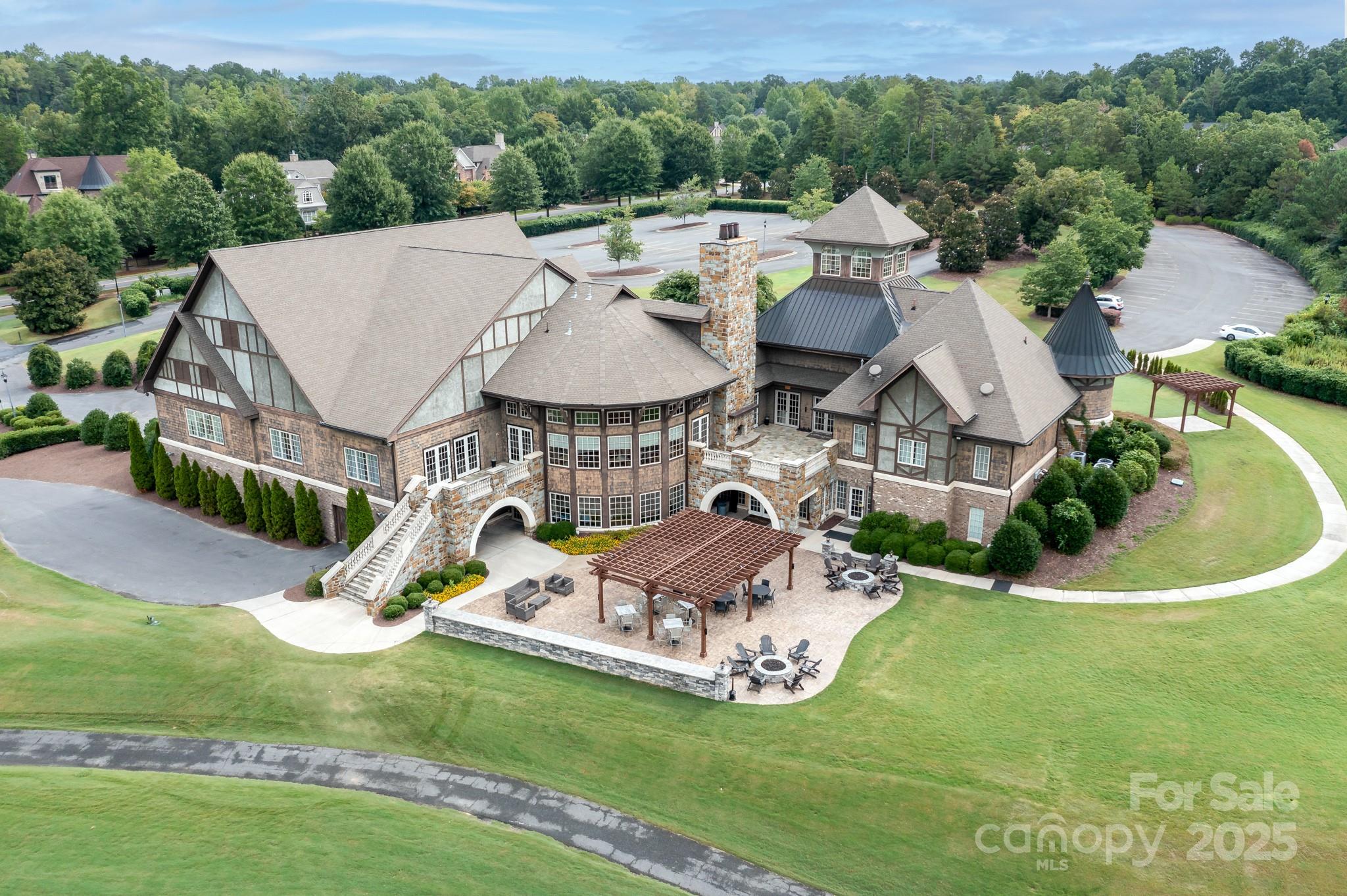 The Palisades - Residential