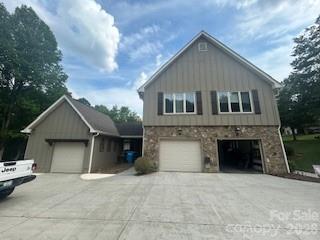 3004 Dodsworth Drive