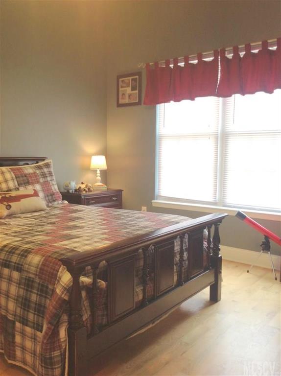 Hickory Woods - Residential