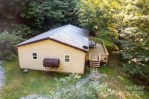 500 Chimney Log Road Marshall NC 28753