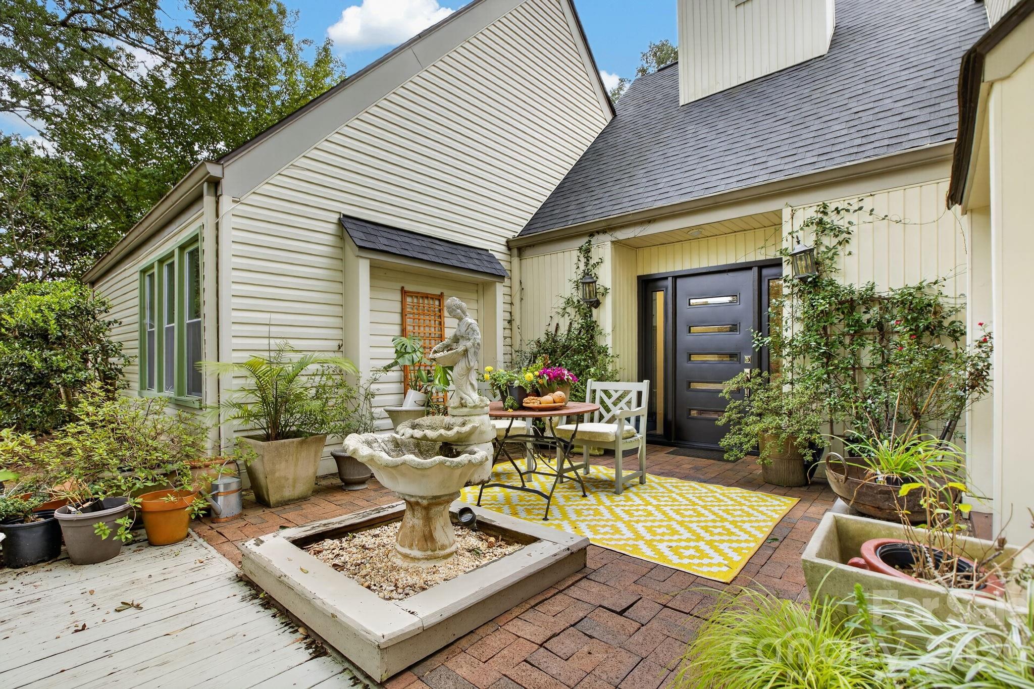 221 Saratoga Drive