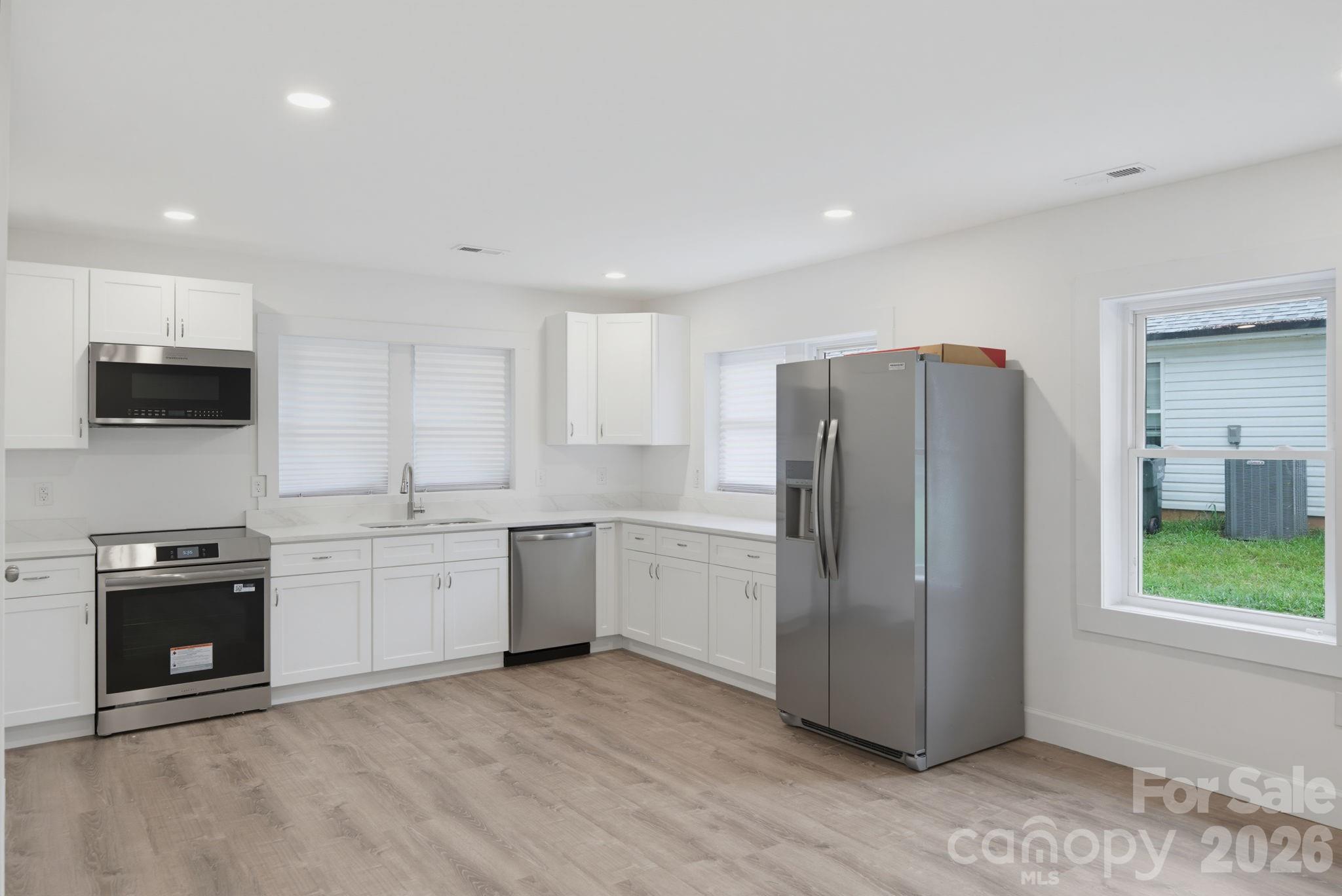 2211 Second Street