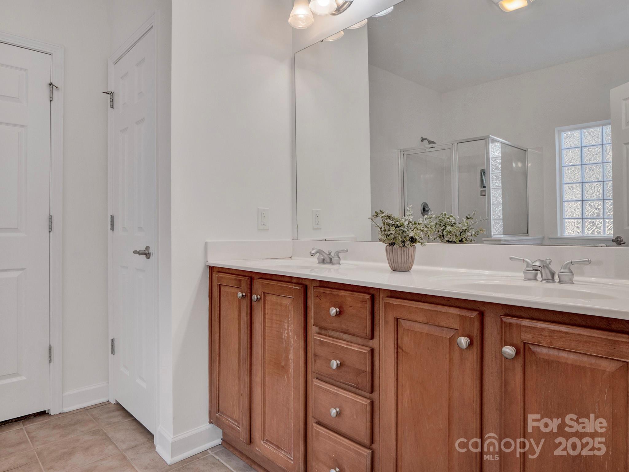 Demere - Residential