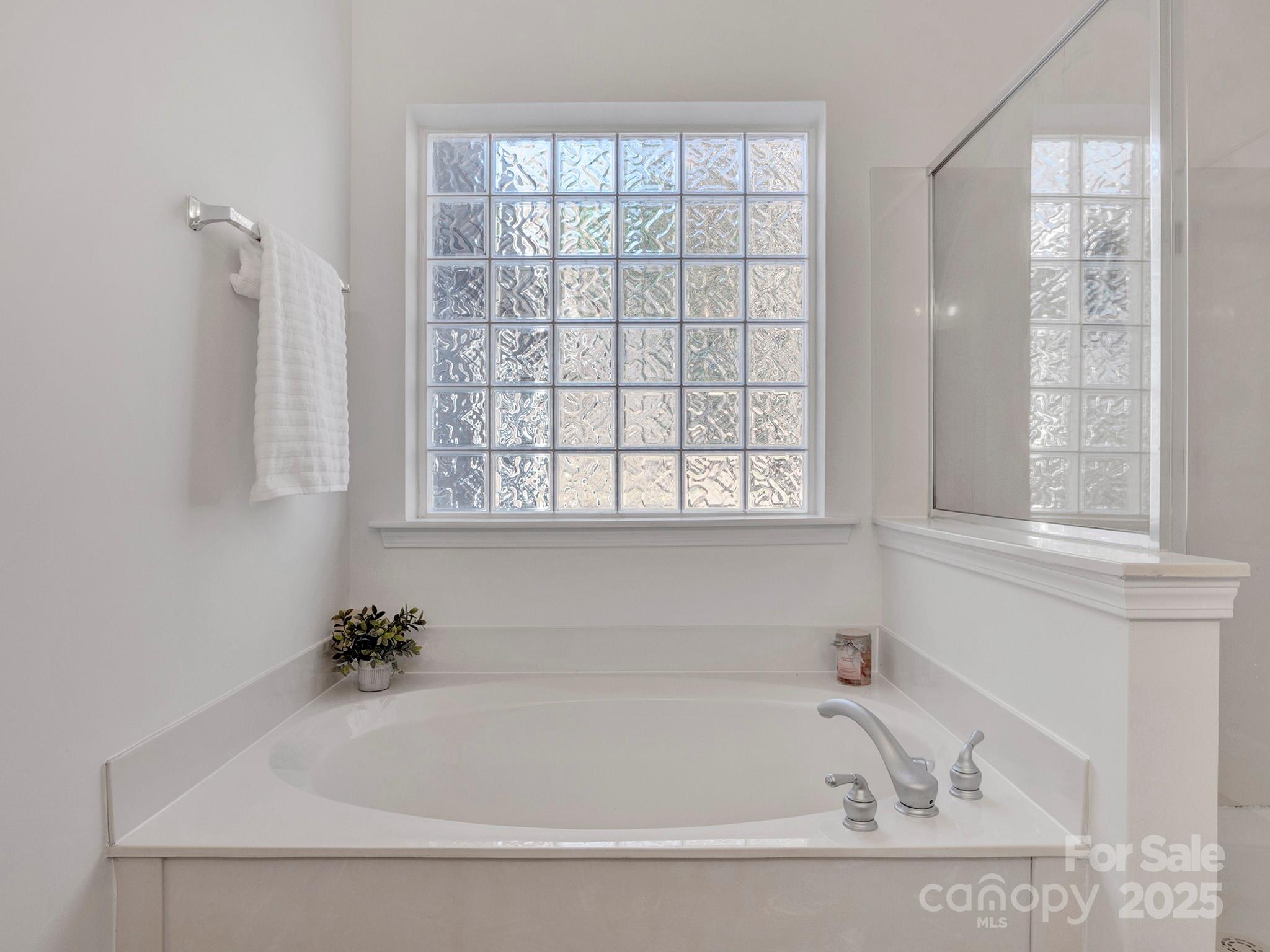 Demere - Residential