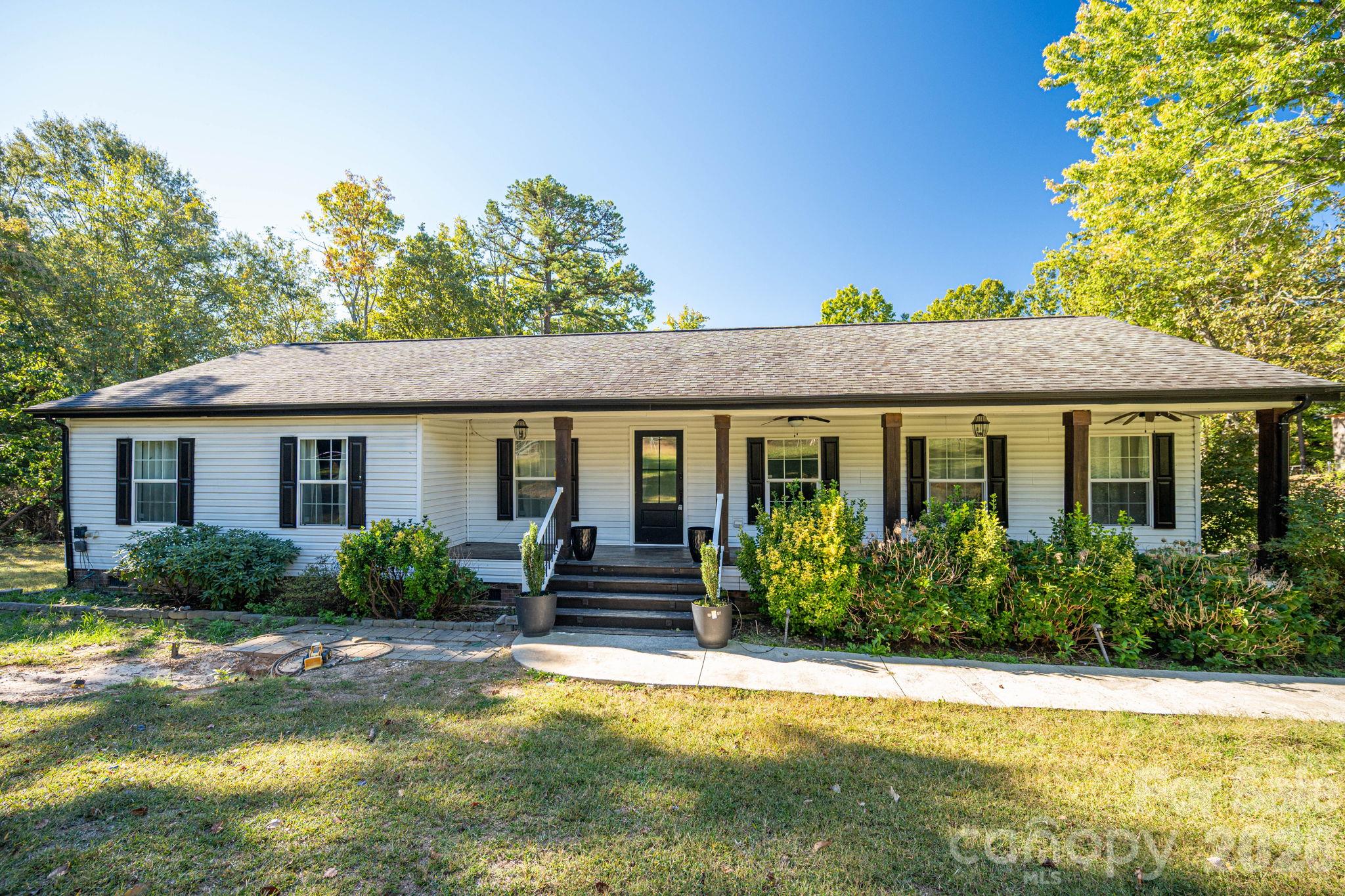 417 Pinnacle Road