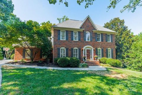 Photo of 2424 Honey Creek Lane, Matthews, NC 28105 (MLS # 4300864)