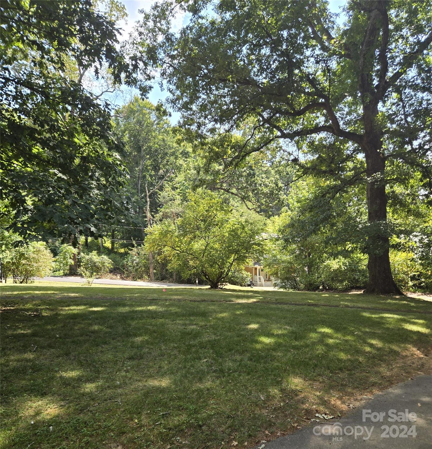 Saint Dunstans - Land