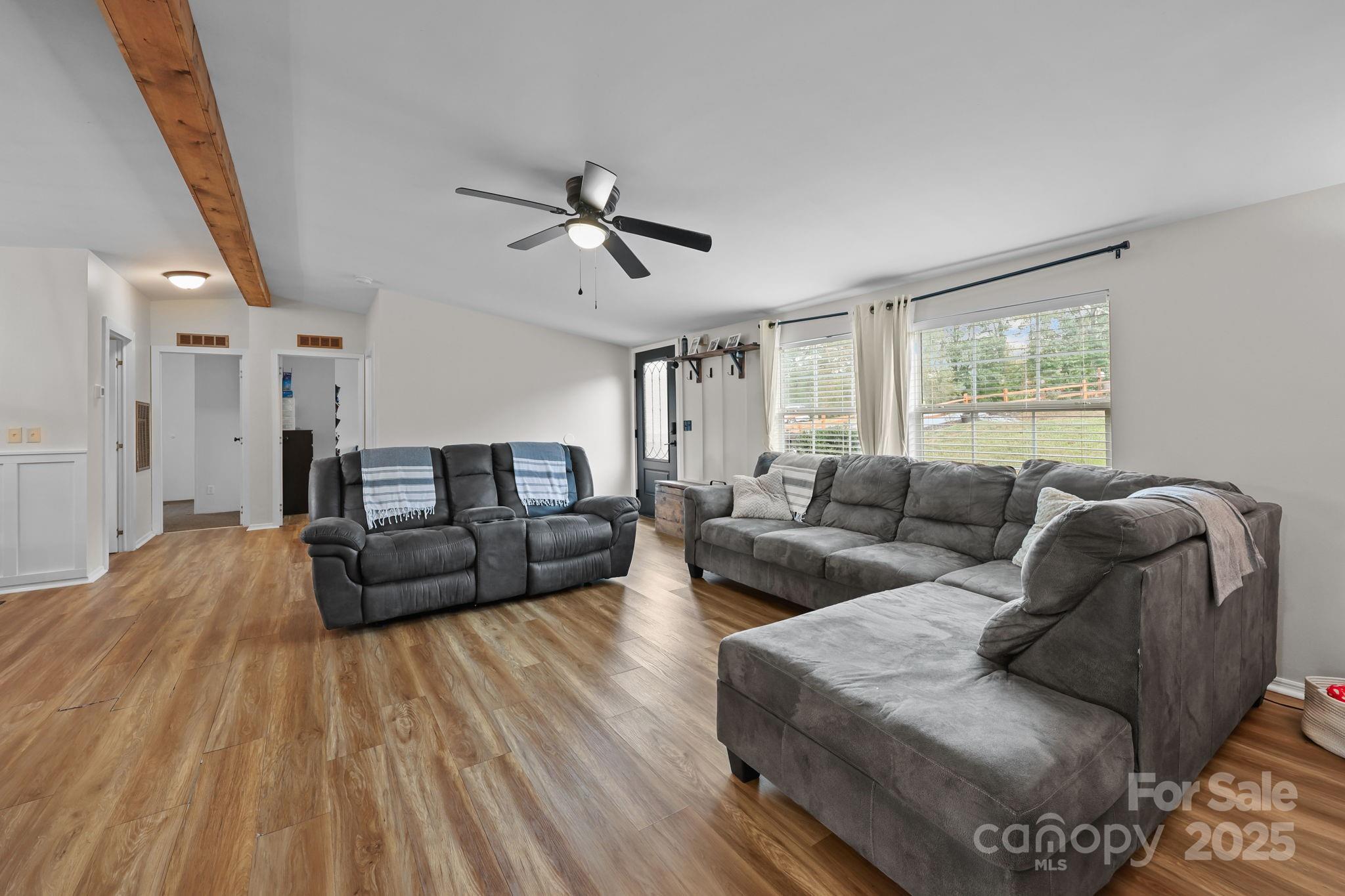 13801 Saint Thomas Drive