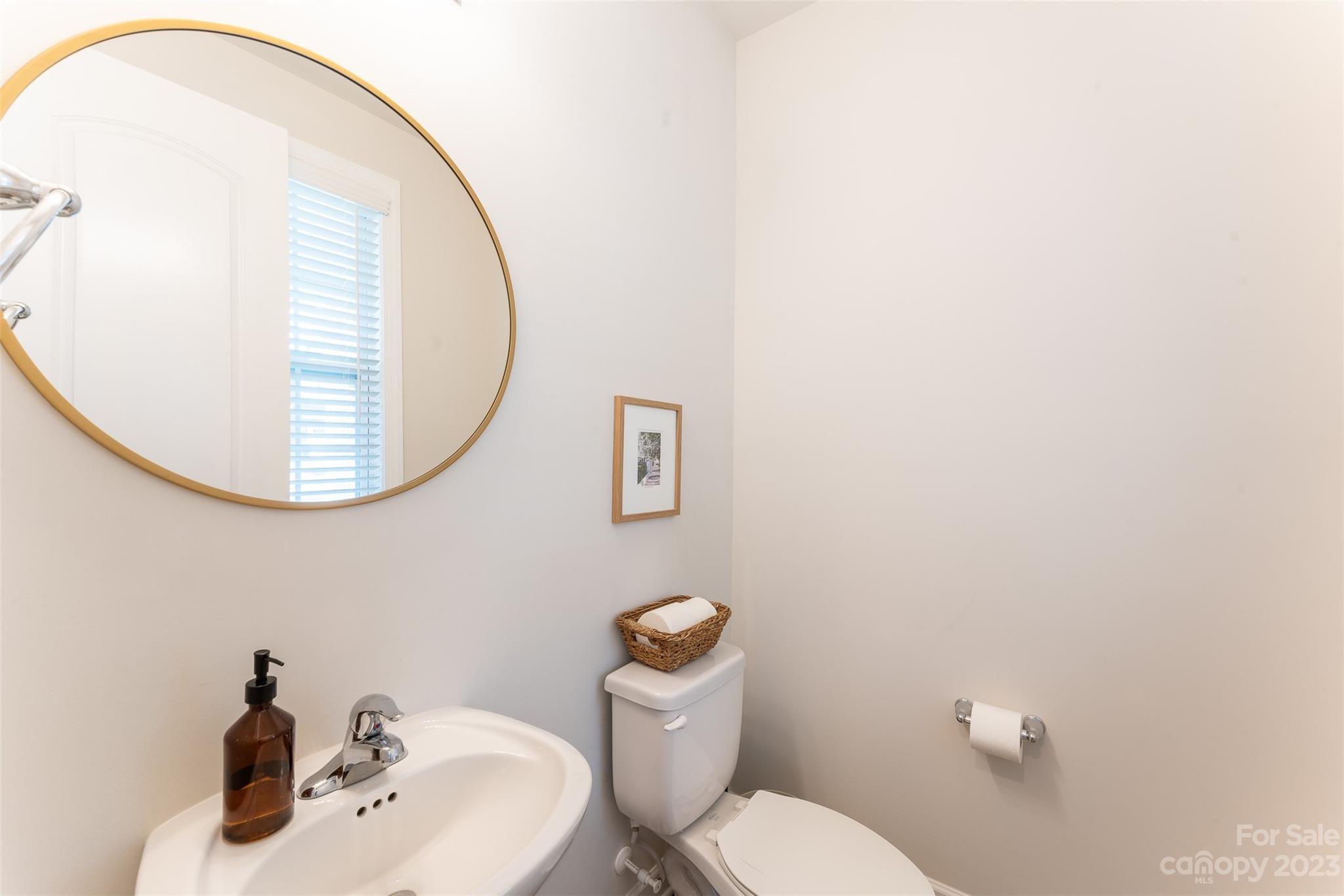 Lake Crest - Residential