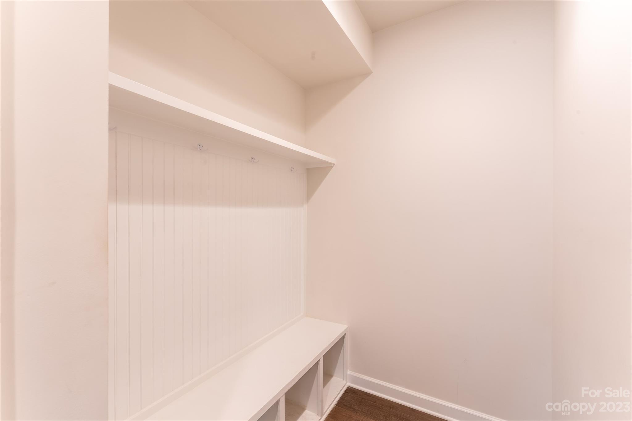 Lake Crest - Residential